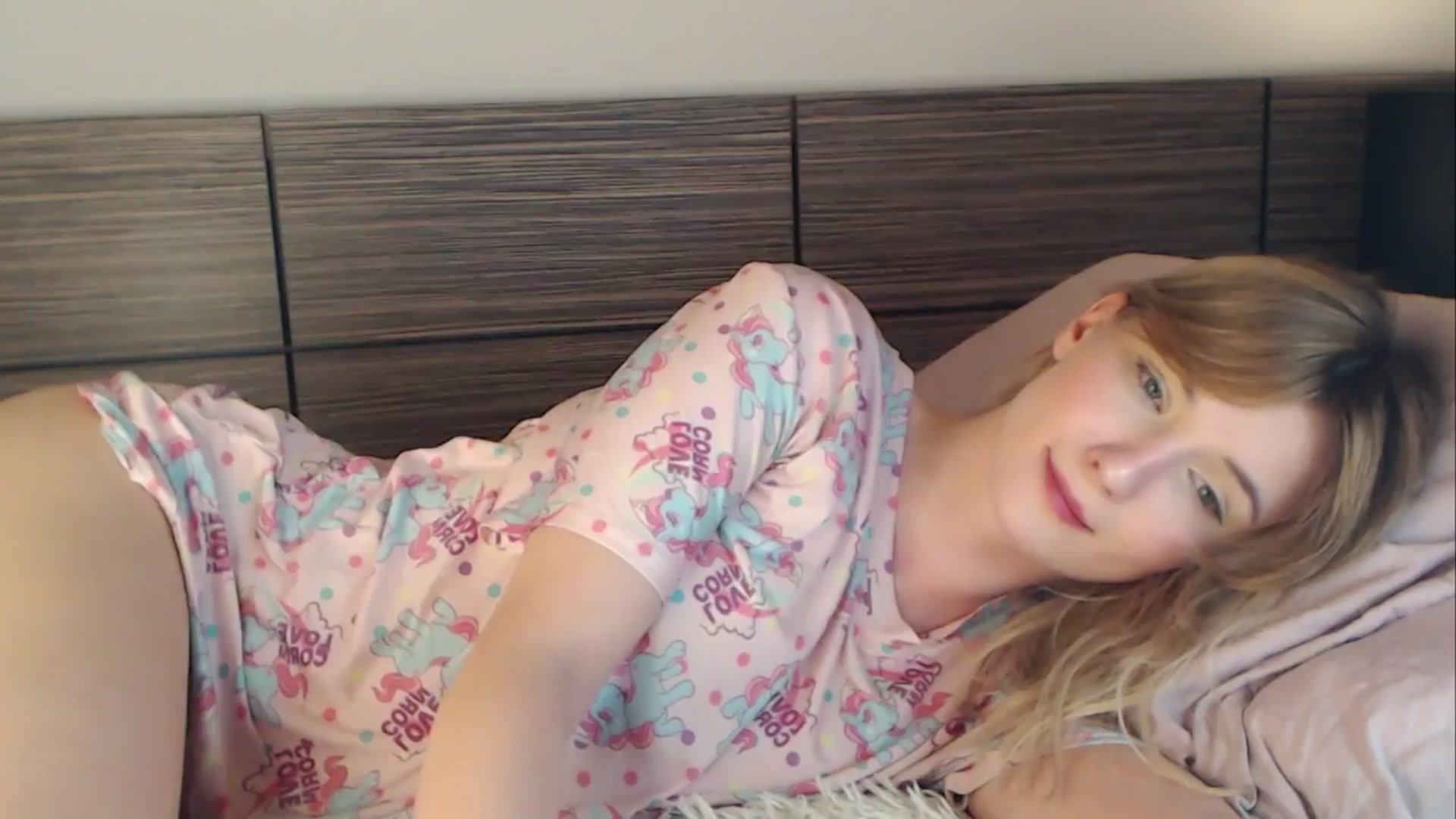 Gallery image thumbnail from Divine_Rapier's myfreecams stream on, 04/04/2024, 18:07 image 2 of 20
