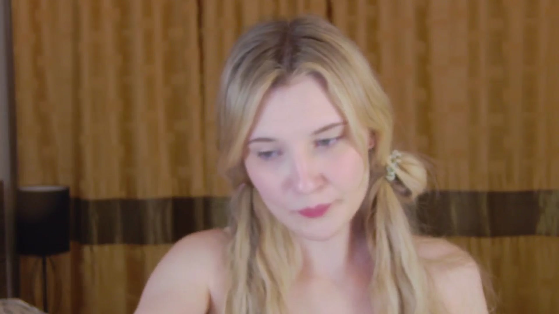 Gallery image thumbnail from Divine_Rapier's myfreecams stream on, 06/25/2024, 20:40 image 11 of 20