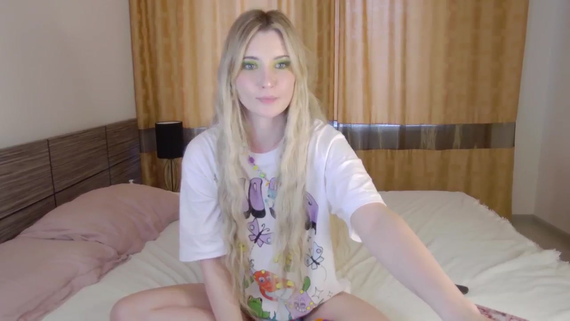 Gallery image thumbnail from Divine_Rapier's myfreecams stream on, 07/06/2024, 14:37 image 14 of 20