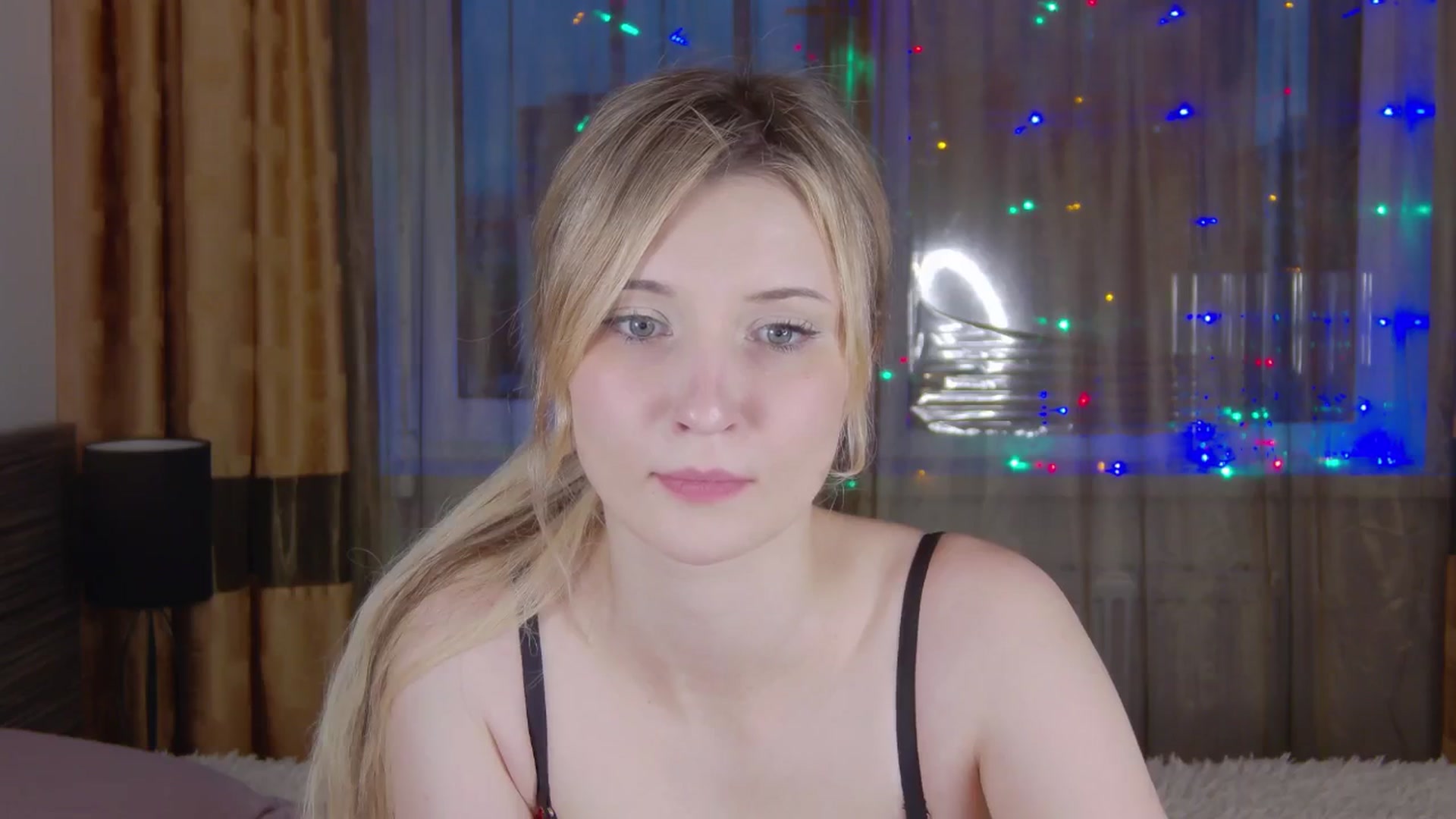 Gallery image thumbnail from Divine_Rapier's myfreecams stream on, 07/17/2024, 19:20 image 18 of 20