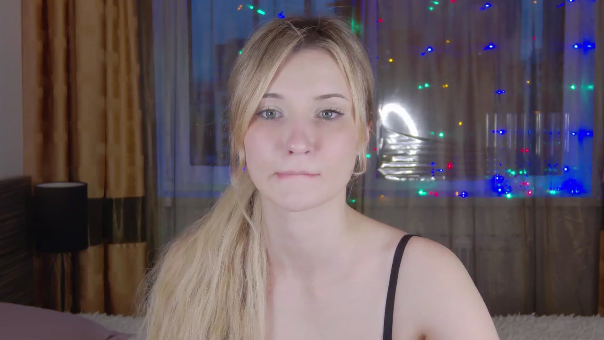 Gallery image thumbnail from Divine_Rapier's myfreecams stream on, 07/17/2024, 19:20 image 16 of 20