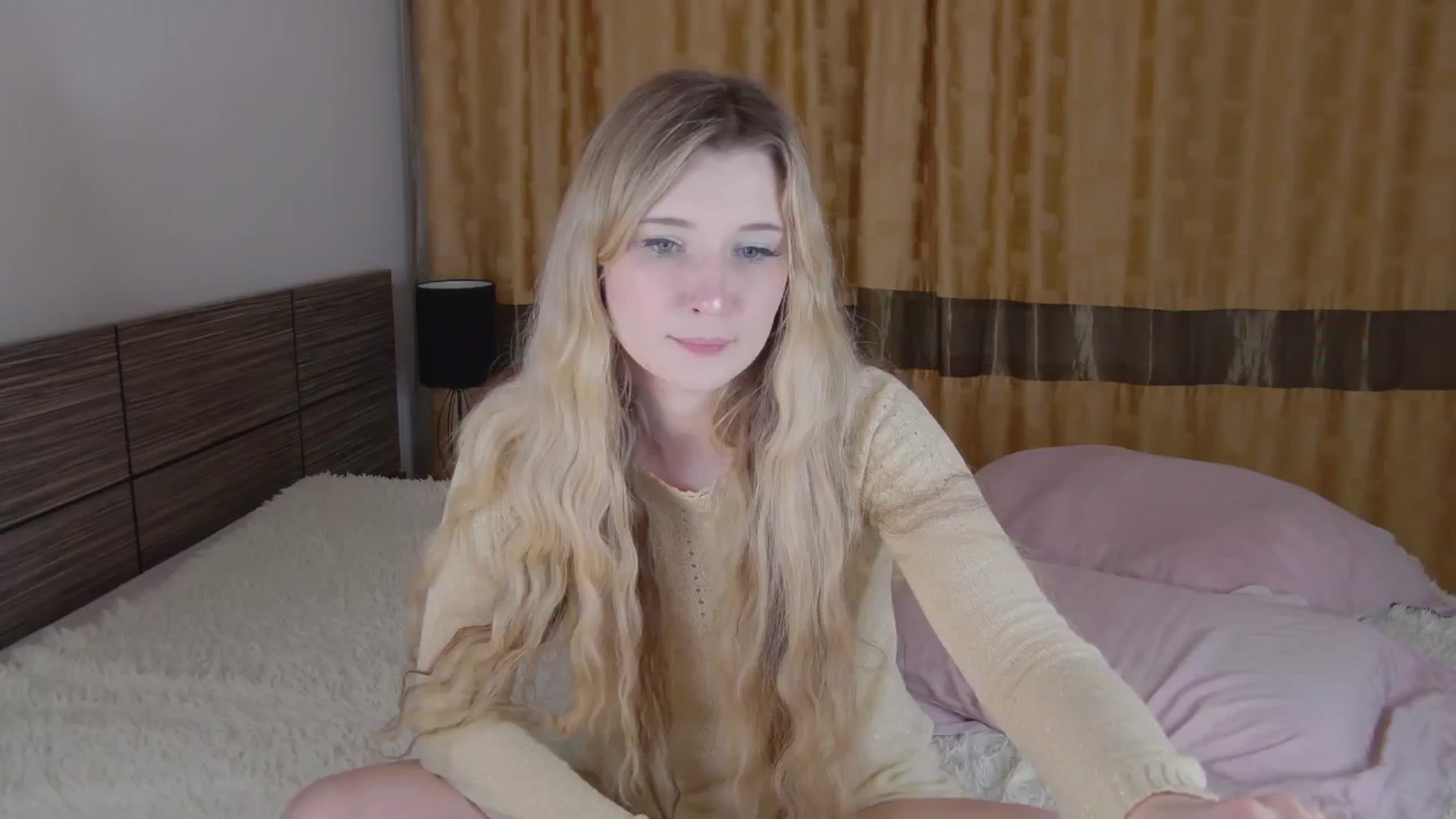 Gallery image thumbnail from Divine_Rapier's myfreecams stream on, 08/27/2024, 19:43 image 8 of 20