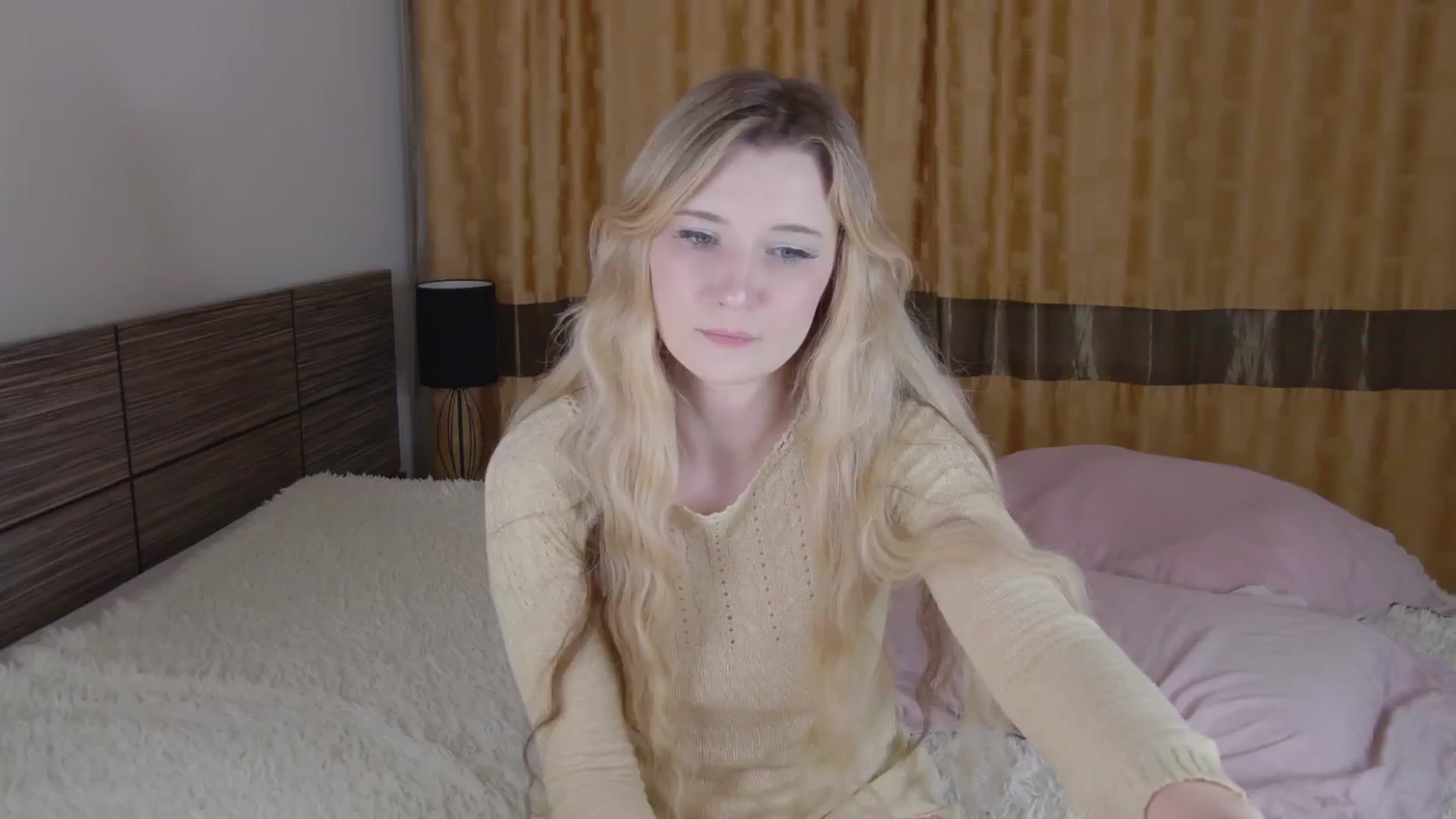Gallery image thumbnail from Divine_Rapier's myfreecams stream on, 08/27/2024, 19:43 image 15 of 20