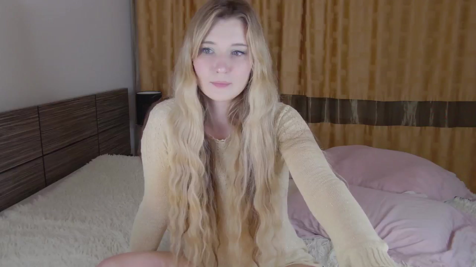 Gallery image thumbnail from Divine_Rapier's myfreecams stream on, 08/27/2024, 19:43 image 9 of 20