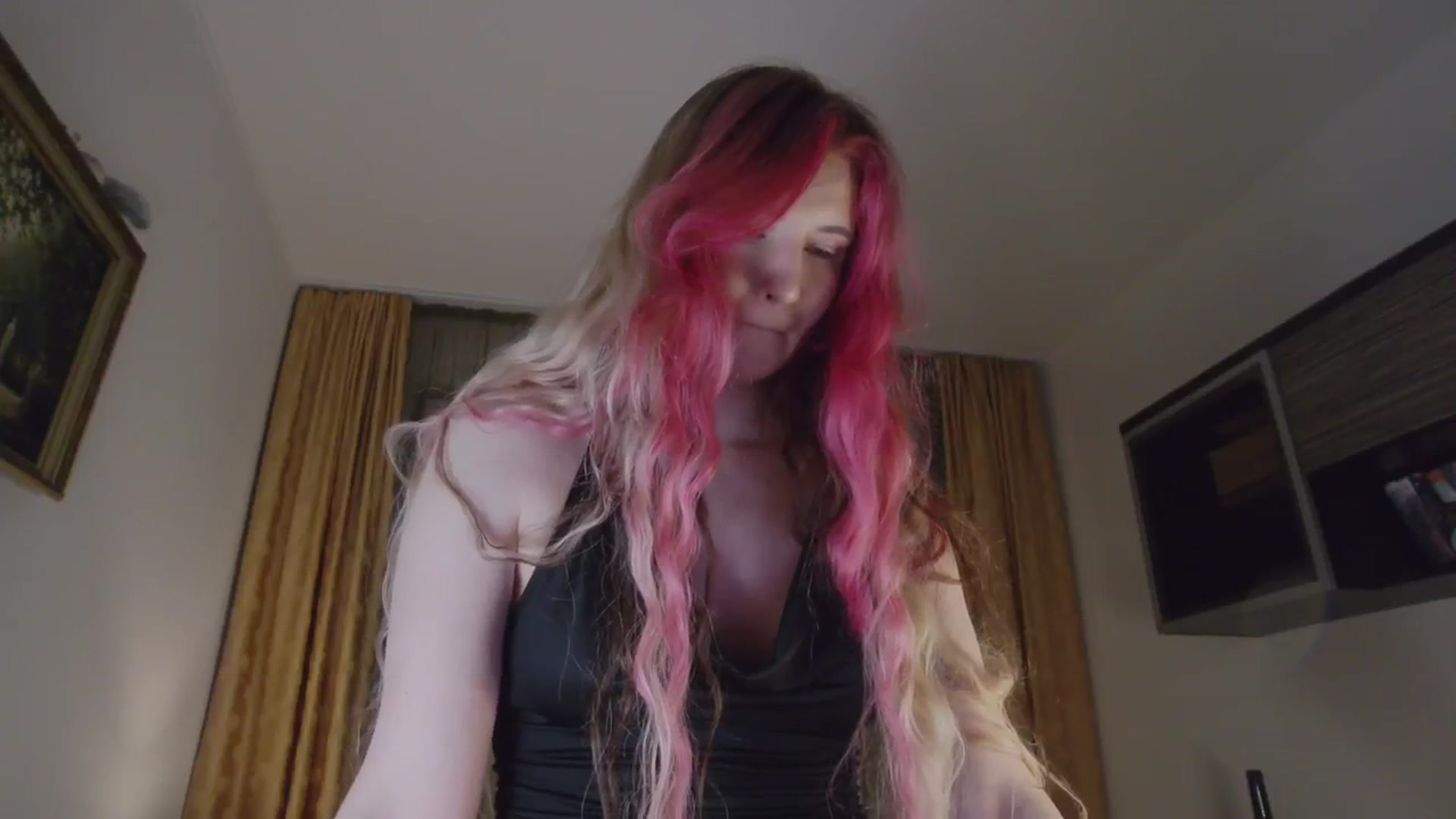 Gallery image thumbnail from Divine_Rapier's myfreecams stream on, 09/14/2024, 18:32 image 19 of 20