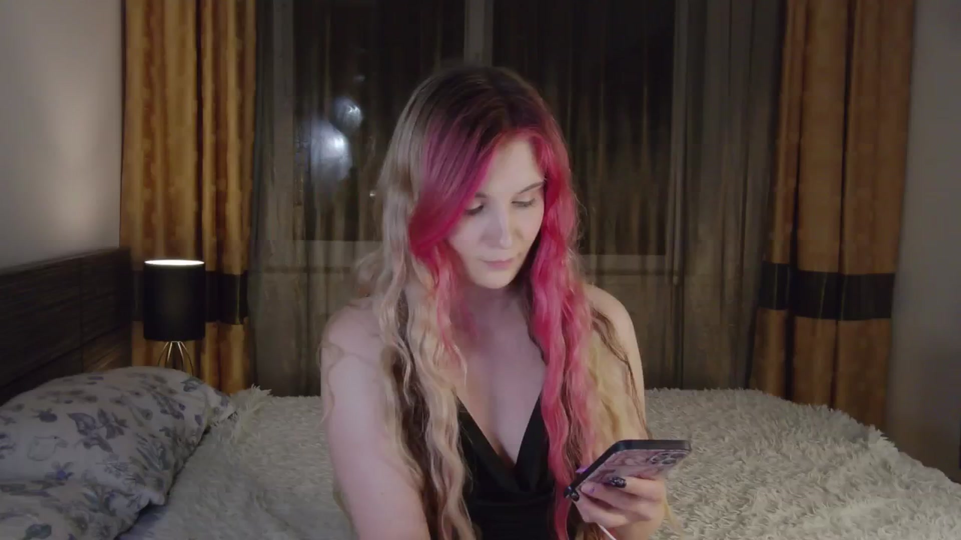 Gallery image thumbnail from Divine_Rapier's myfreecams stream on, 09/14/2024, 18:32 image 5 of 20