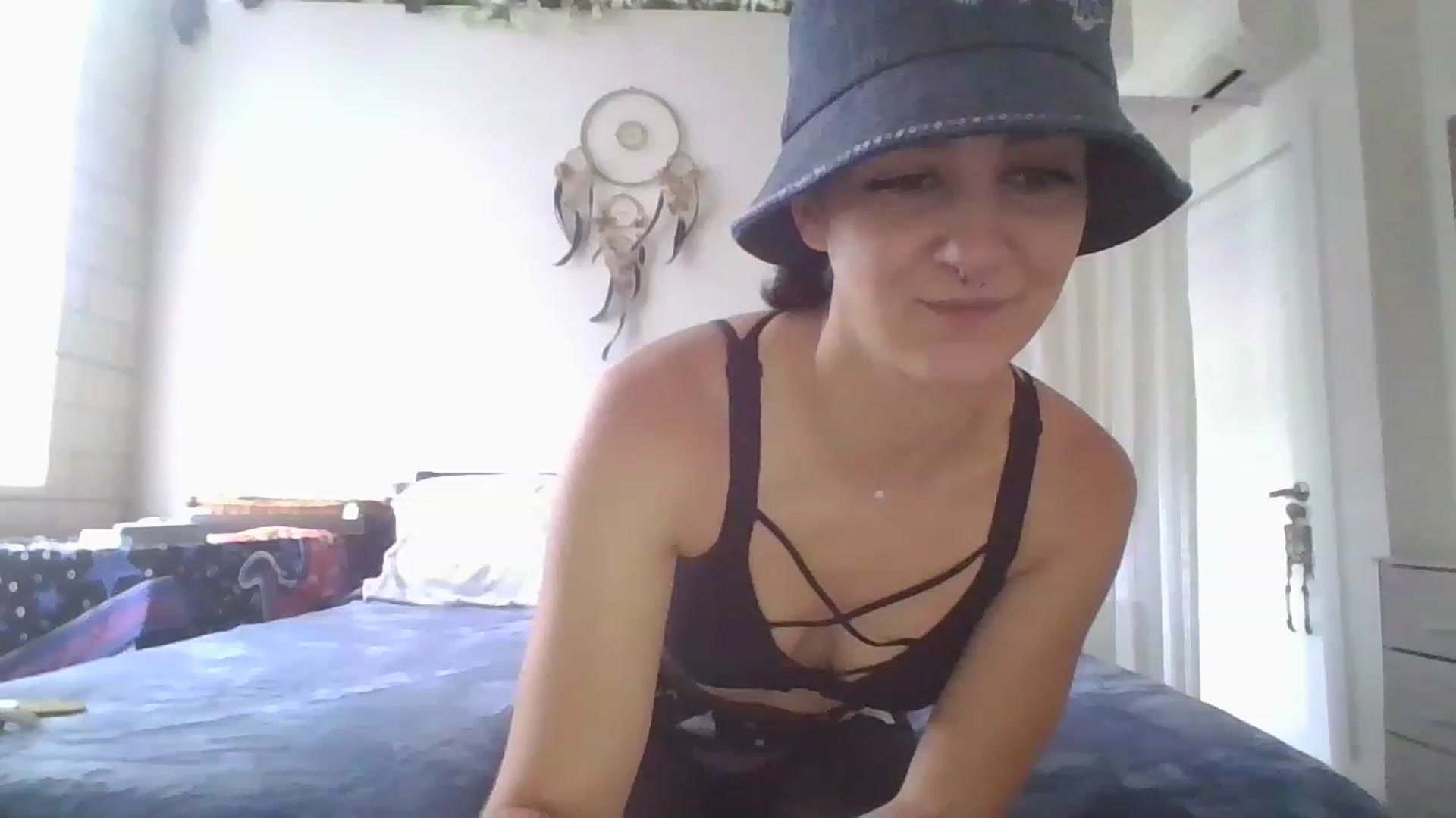 Gallery image thumbnail from DjDreamKitten's myfreecams stream on, 04/19/2023, 14:45 image 3 of 20