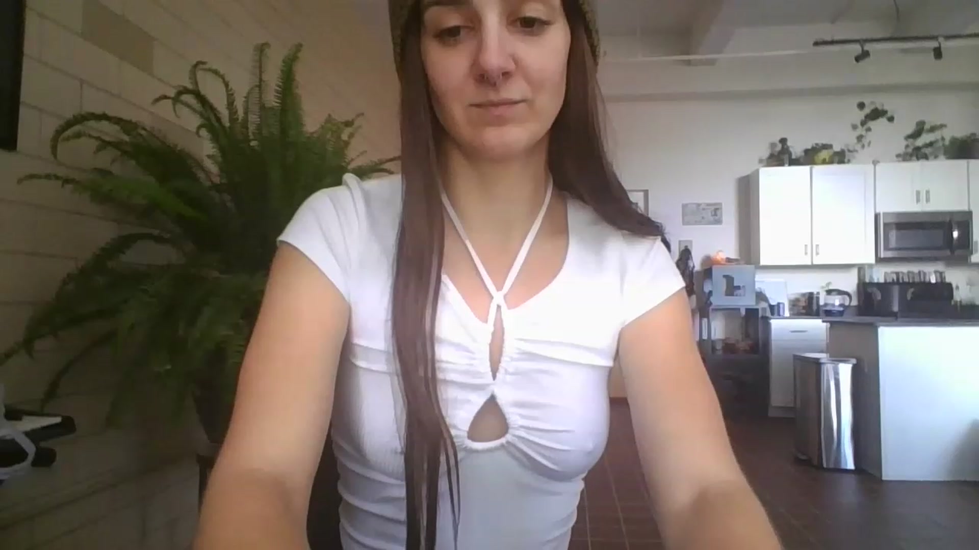Gallery image thumbnail from DjDreamKitten's myfreecams stream on, 05/03/2023, 16:45 image 6 of 20