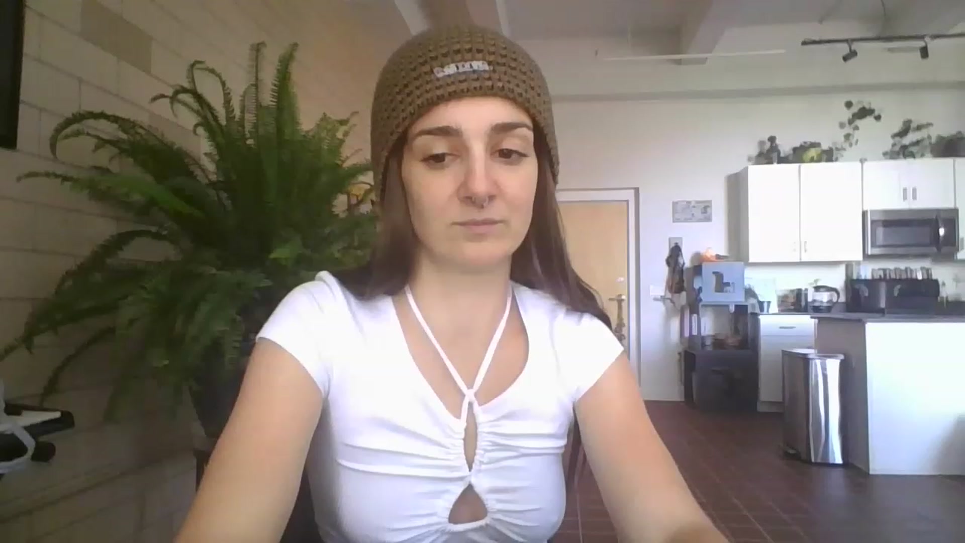 Gallery image thumbnail from DjDreamKitten's myfreecams stream on, 05/03/2023, 16:45 image 7 of 20