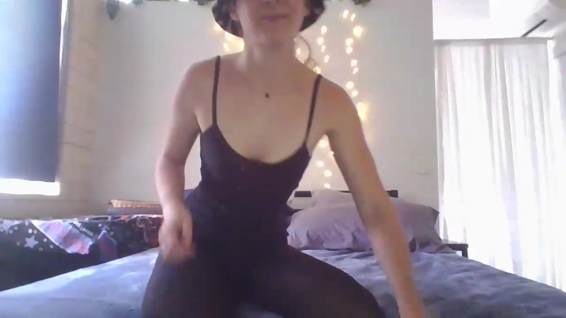 Gallery image thumbnail from DjDreamKitten's myfreecams stream on, 05/04/2023, 16:26 image 6 of 20