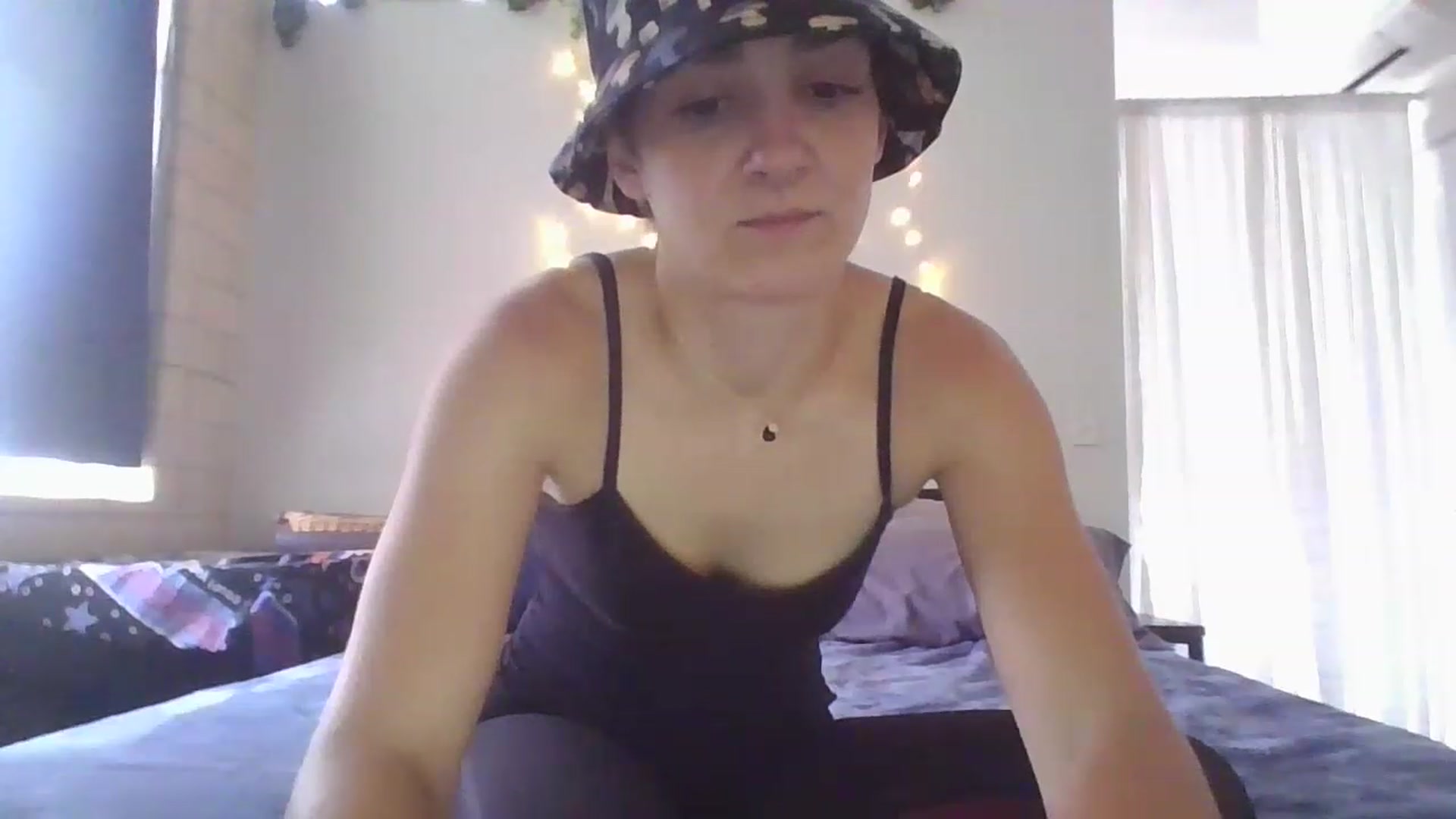 Gallery image thumbnail from DjDreamKitten's myfreecams stream on, 05/04/2023, 16:26 image 5 of 20