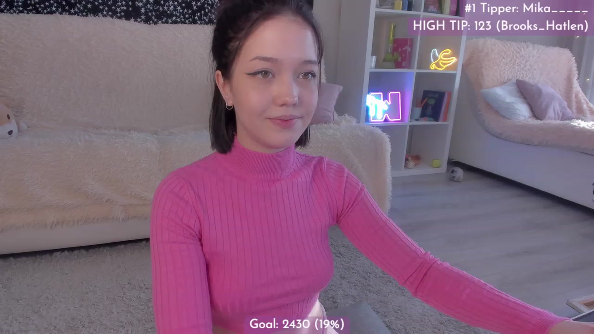 Gallery image thumbnail from Dj_Lilu's myfreecams stream on, 11/25/2022, 04:33 image 18 of 20