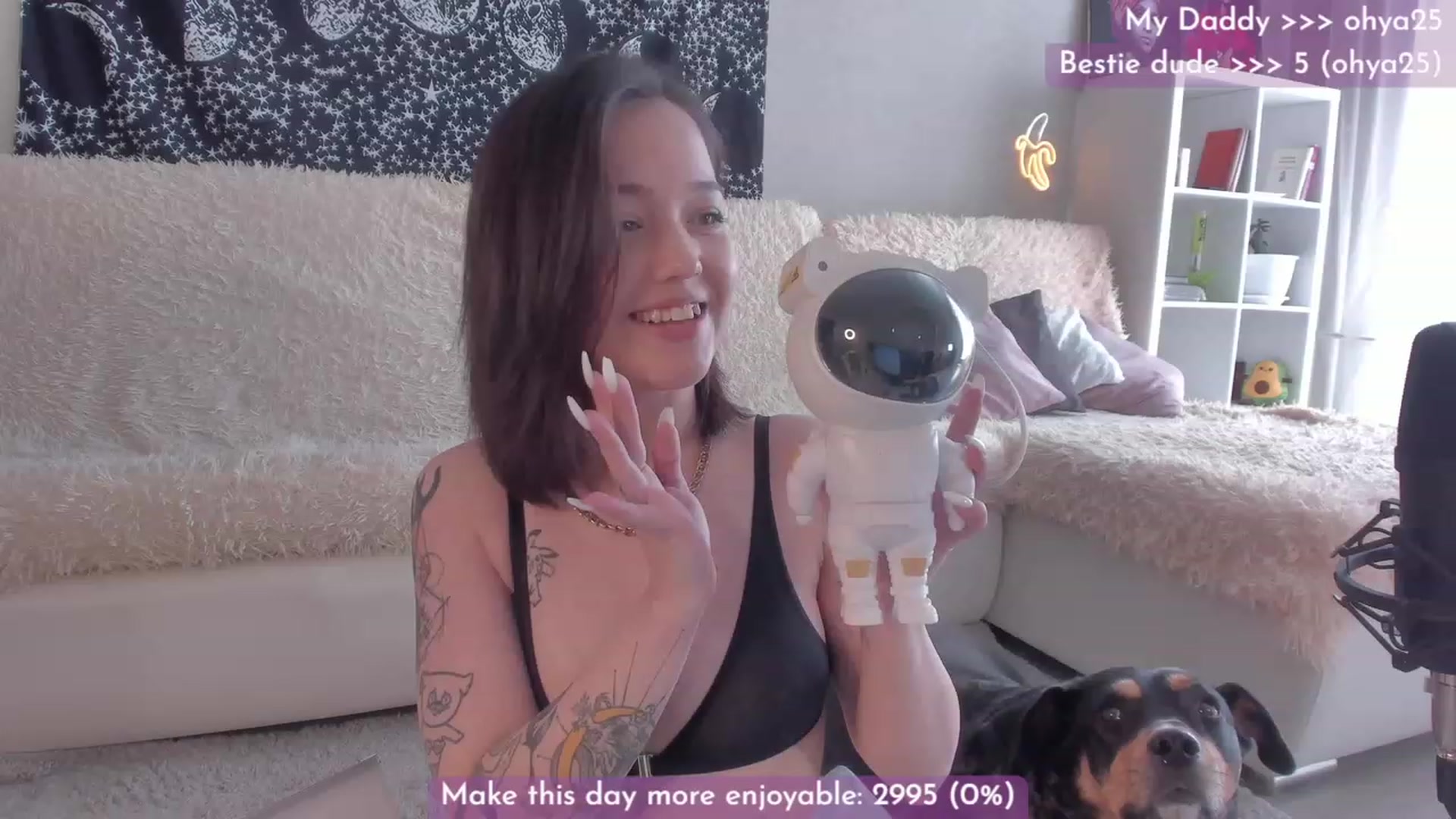 Gallery image thumbnail from Dj_Lilu's myfreecams stream on, 04/17/2023, 07:22 image 6 of 20