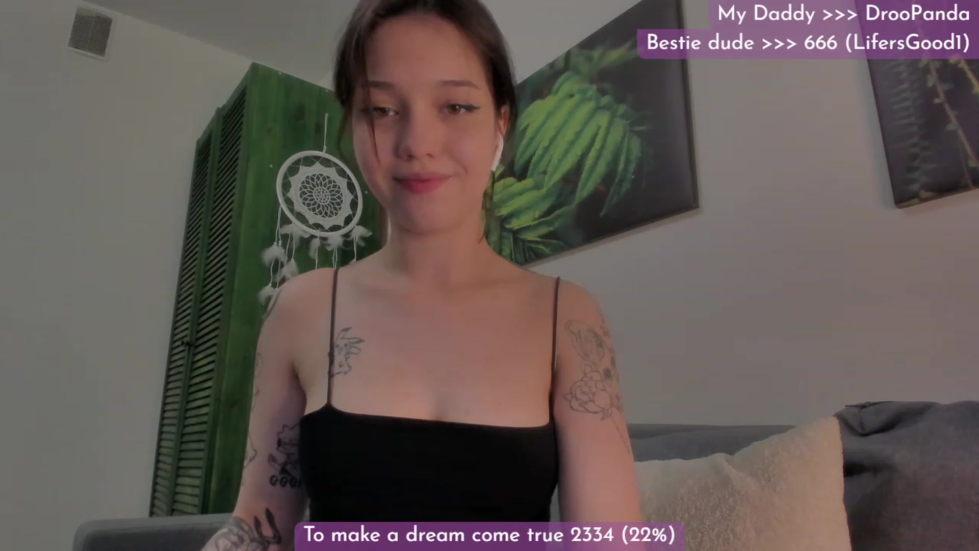 Gallery image thumbnail from Dj_Lilu's myfreecams stream on, 06/06/2023, 15:30 image 9 of 20