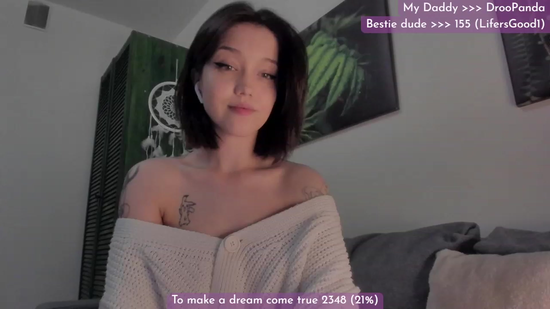 Gallery image thumbnail from Dj_Lilu's myfreecams stream on, 06/08/2023, 16:32 image 4 of 20