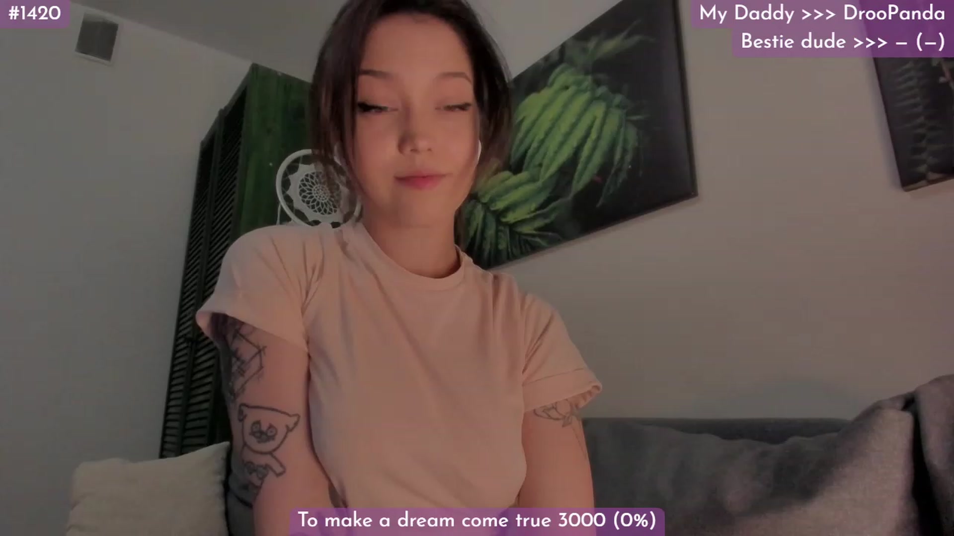 Gallery image thumbnail from Dj_Lilu's myfreecams stream on, 06/09/2023, 18:02 image 4 of 20