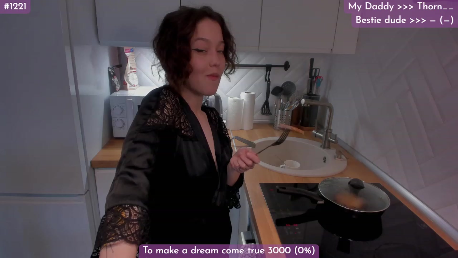 Gallery image thumbnail from Dj_Lilu's myfreecams stream on, 06/19/2023, 23:05 image 14 of 20