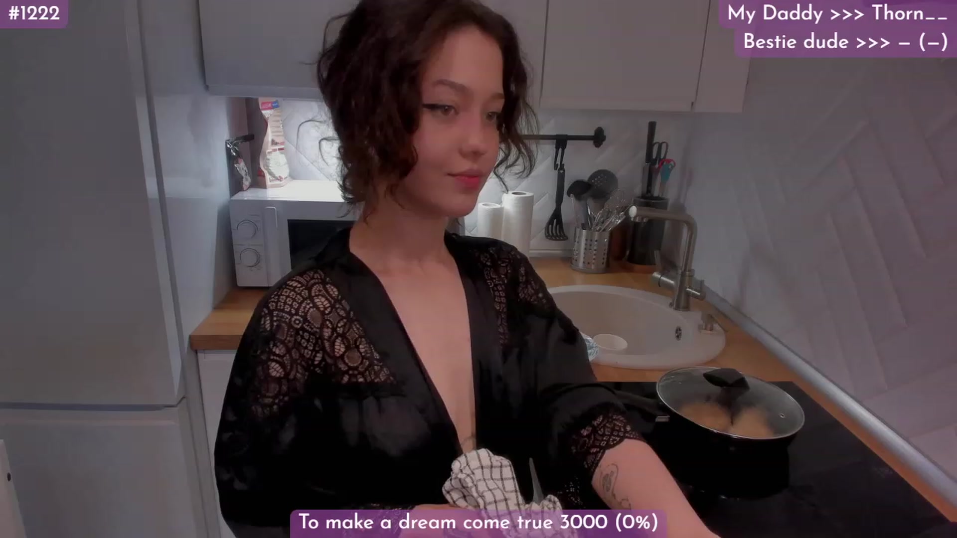 Gallery image thumbnail from Dj_Lilu's myfreecams stream on, 06/19/2023, 23:05 image 10 of 20