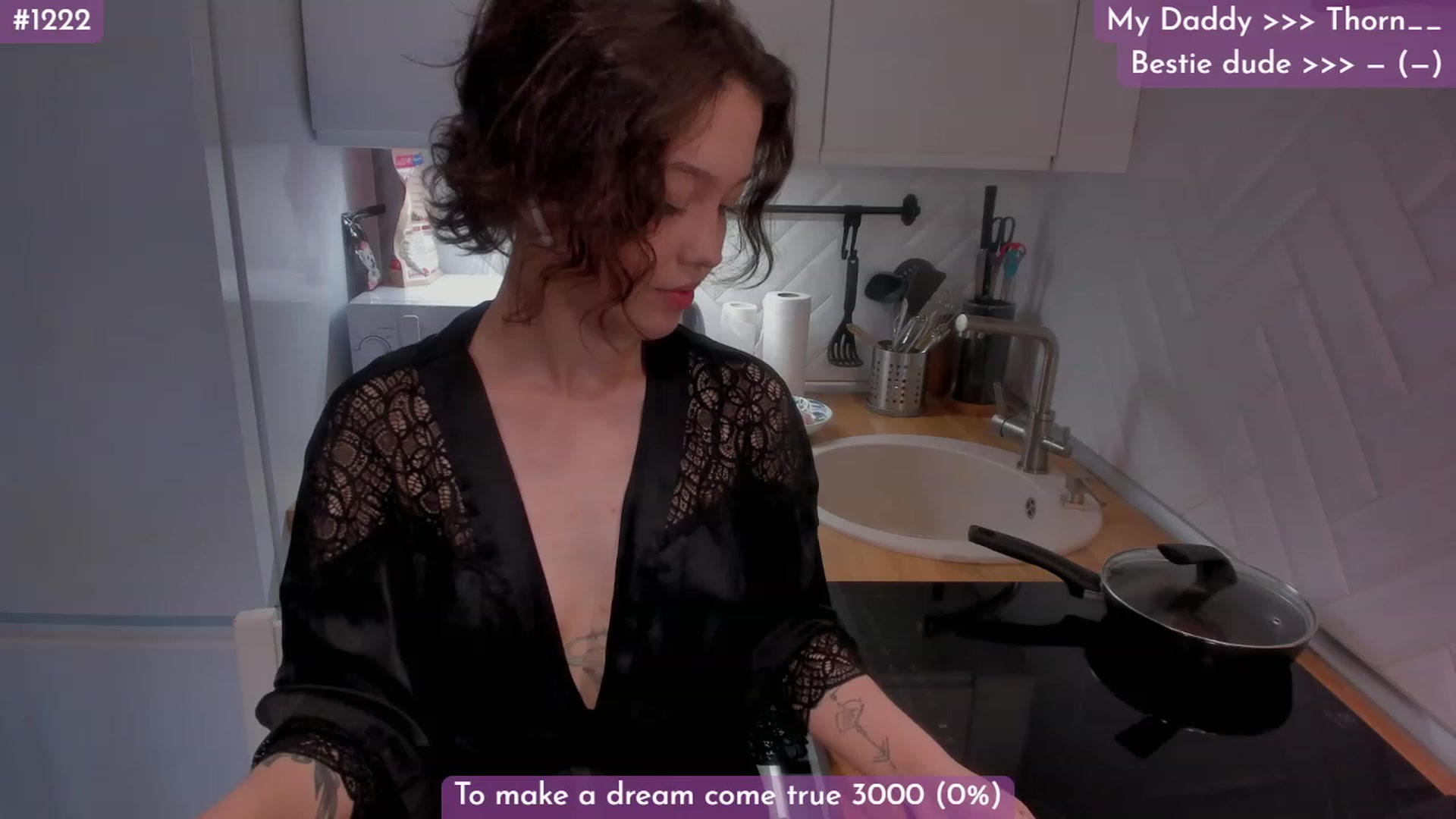 Gallery image thumbnail from Dj_Lilu's myfreecams stream on, 06/19/2023, 23:05 image 6 of 20