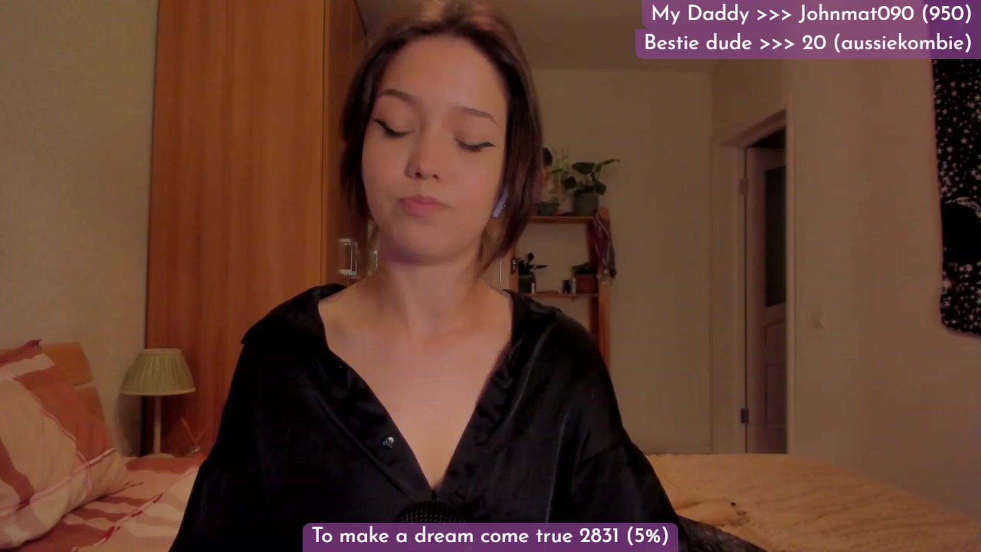 Gallery image thumbnail from Dj_Lilu's myfreecams stream on, 09/18/2023, 07:39 image 17 of 20