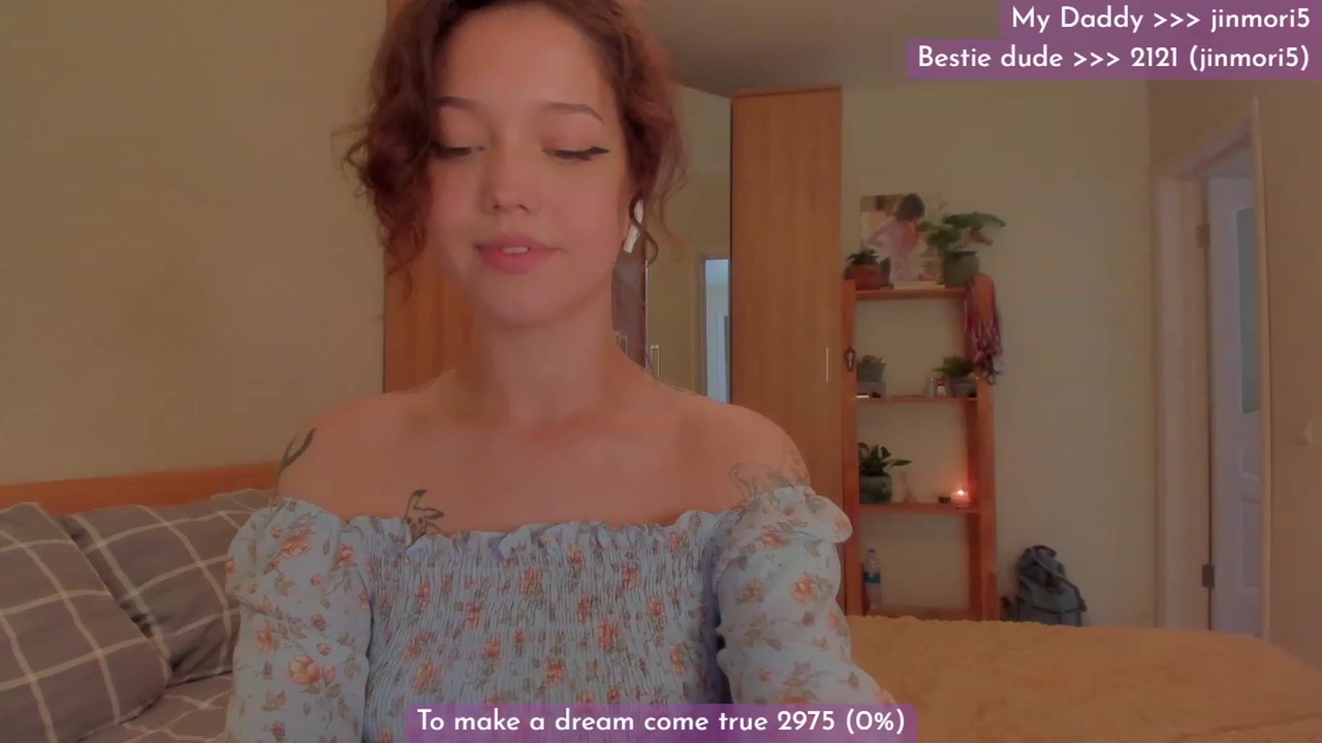 Gallery image thumbnail from Dj_Lilu's myfreecams stream on, 09/29/2023, 06:08 image 6 of 20