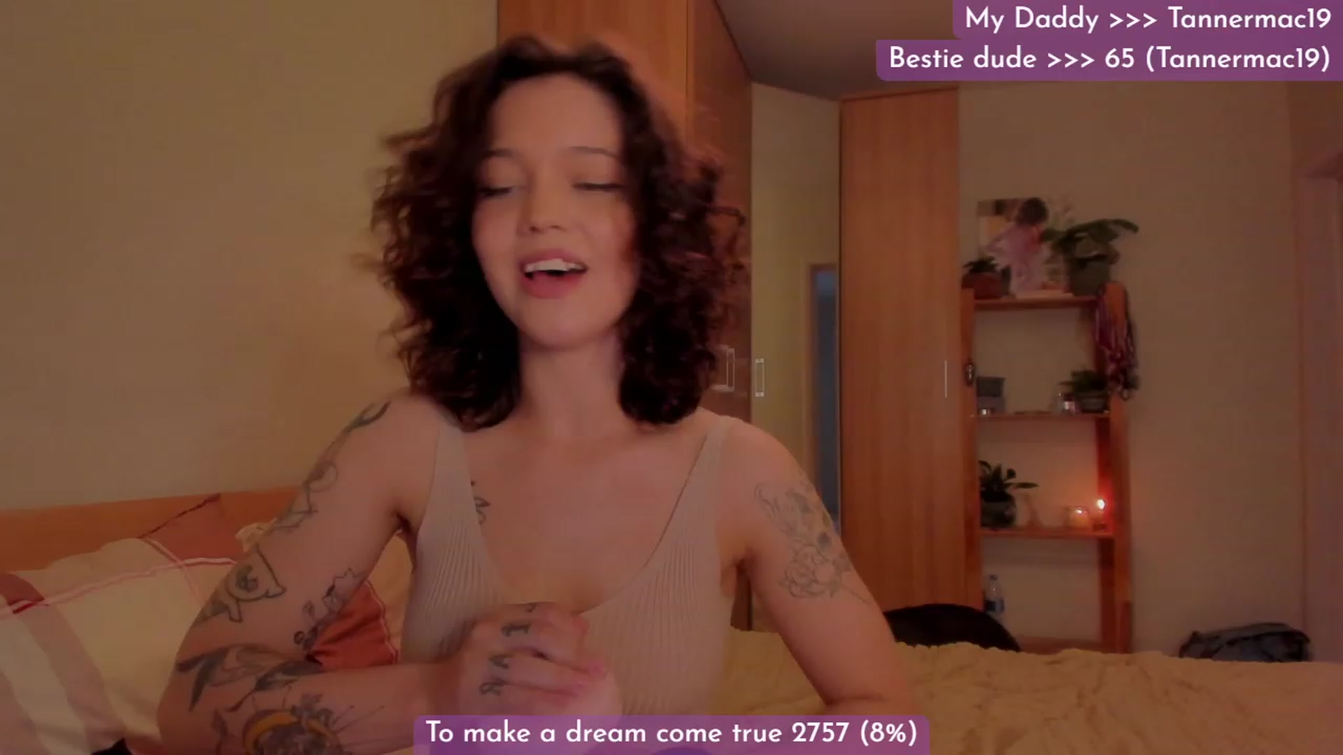 Gallery image thumbnail from Dj_Lilu's myfreecams stream on, 10/04/2023, 06:49 image 4 of 20