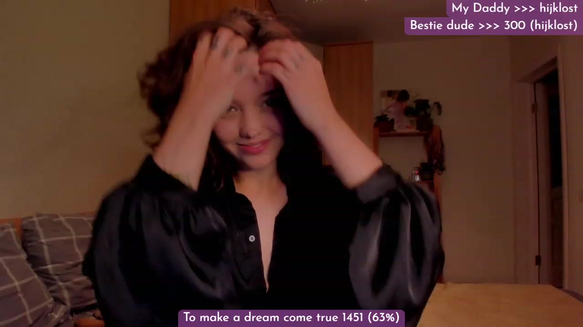 Gallery image thumbnail from Dj_Lilu's myfreecams stream on, 10/16/2023, 08:40 image 2 of 20