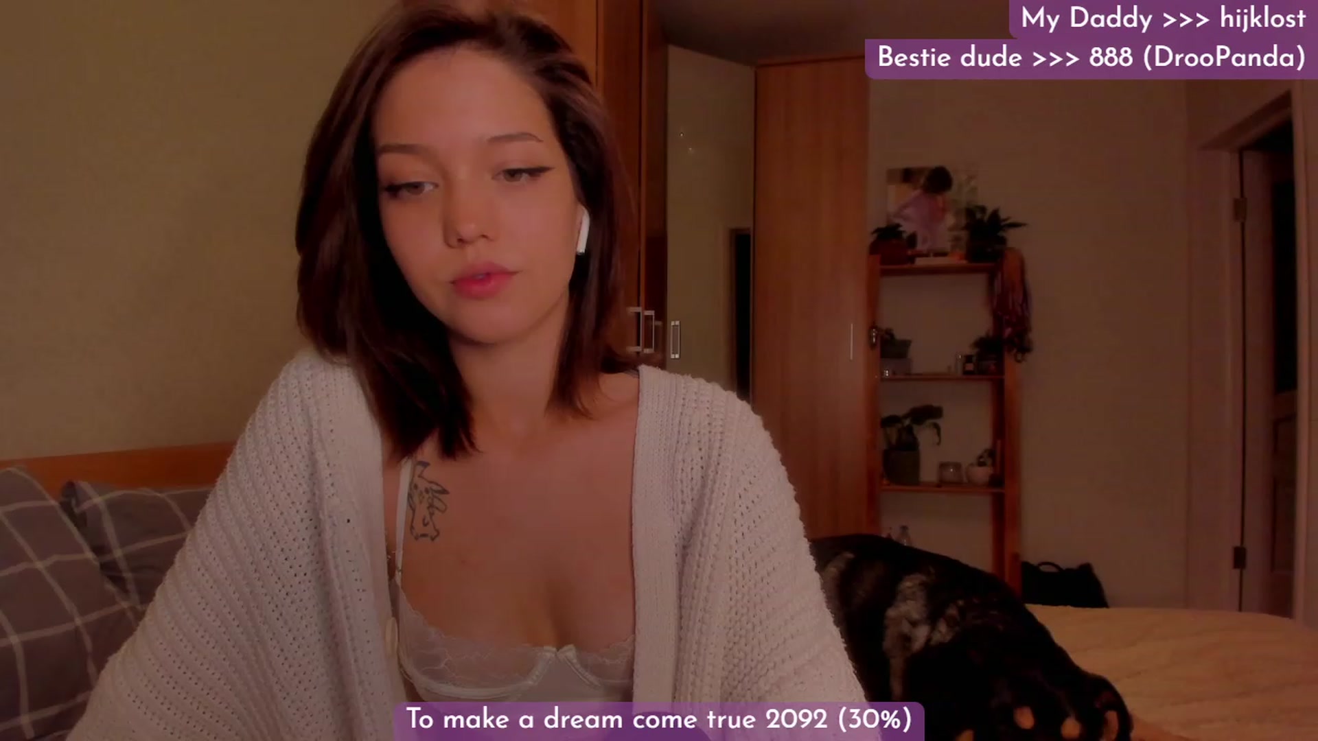 Gallery image thumbnail from Dj_Lilu's myfreecams stream on, 10/19/2023, 14:13 image 5 of 20
