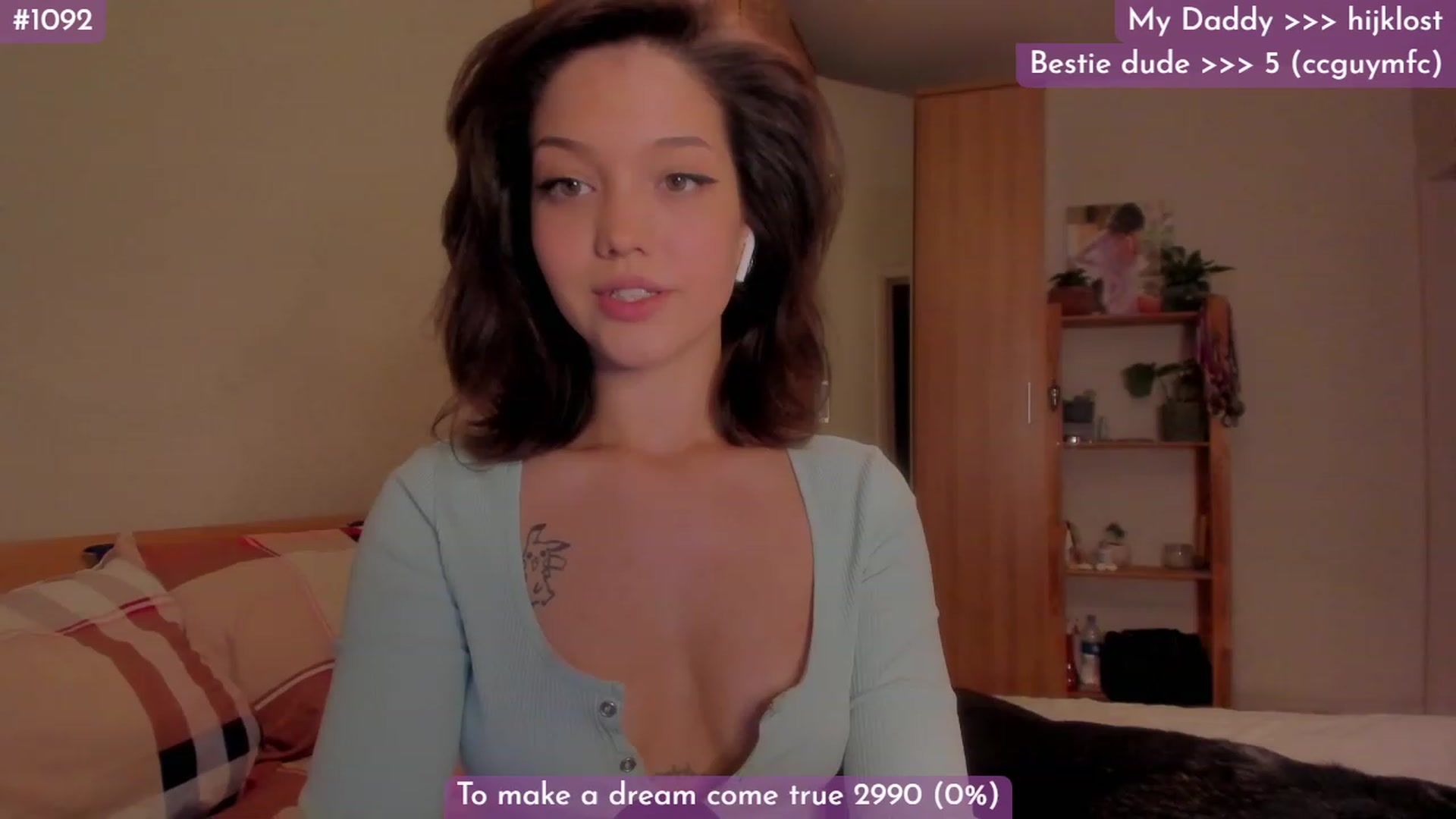 Gallery image thumbnail from Dj_Lilu's myfreecams stream on, 10/22/2023, 13:32 image 15 of 20
