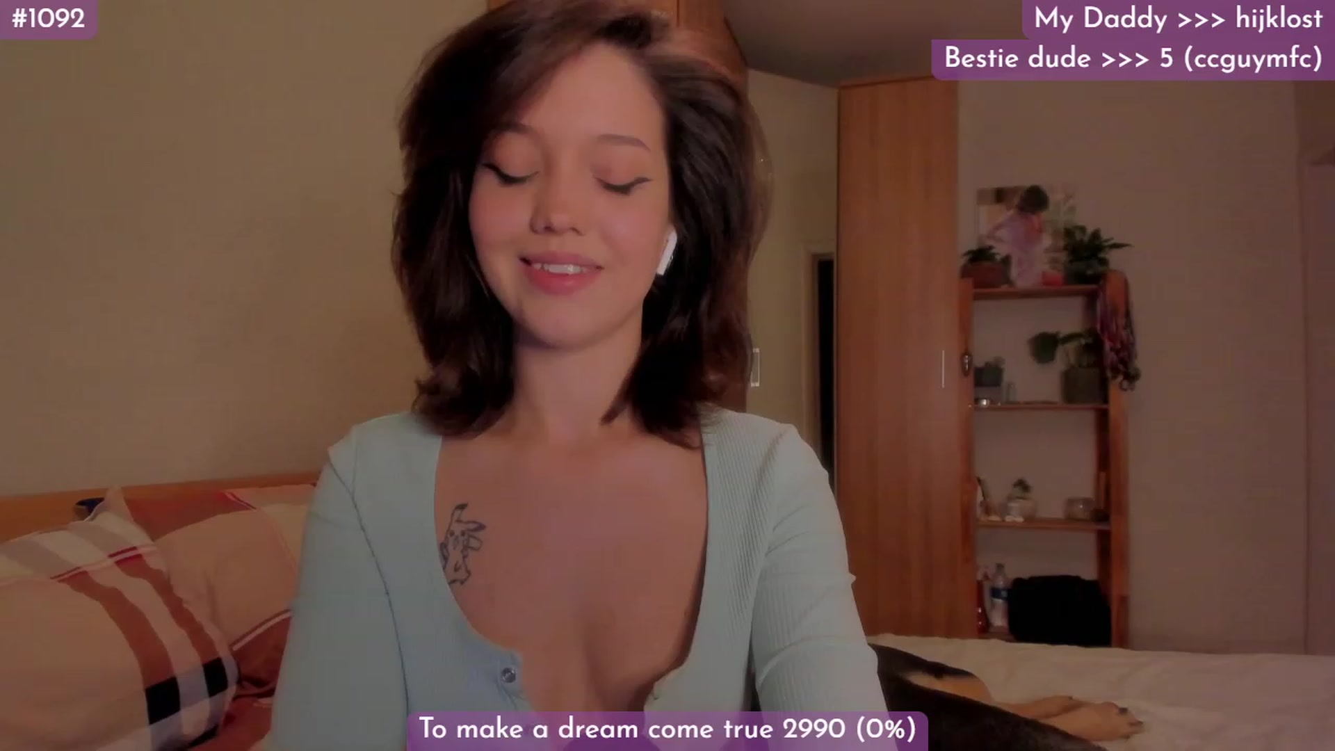Gallery image thumbnail from Dj_Lilu's myfreecams stream on, 10/22/2023, 13:32 image 17 of 20