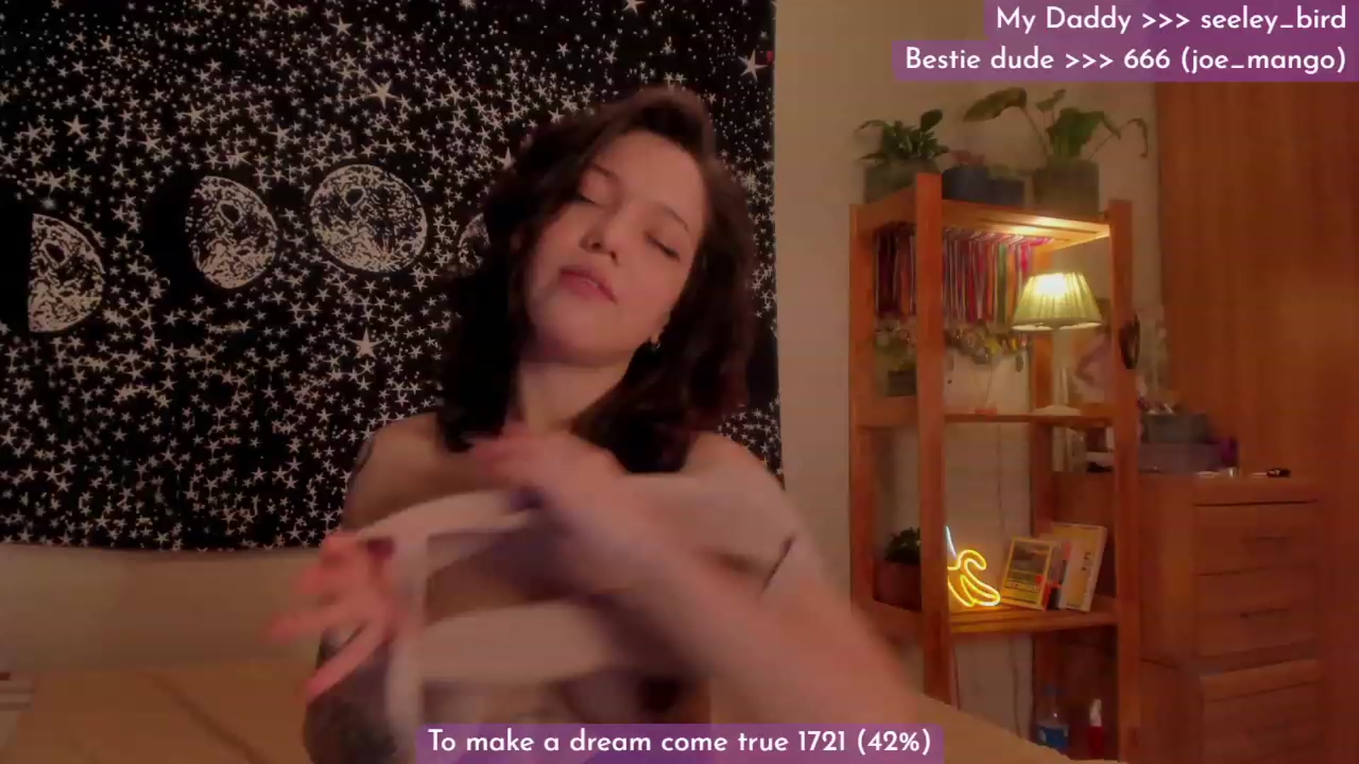 Gallery image thumbnail from Dj_Lilu's myfreecams stream on, 11/22/2023, 06:33 image 17 of 20