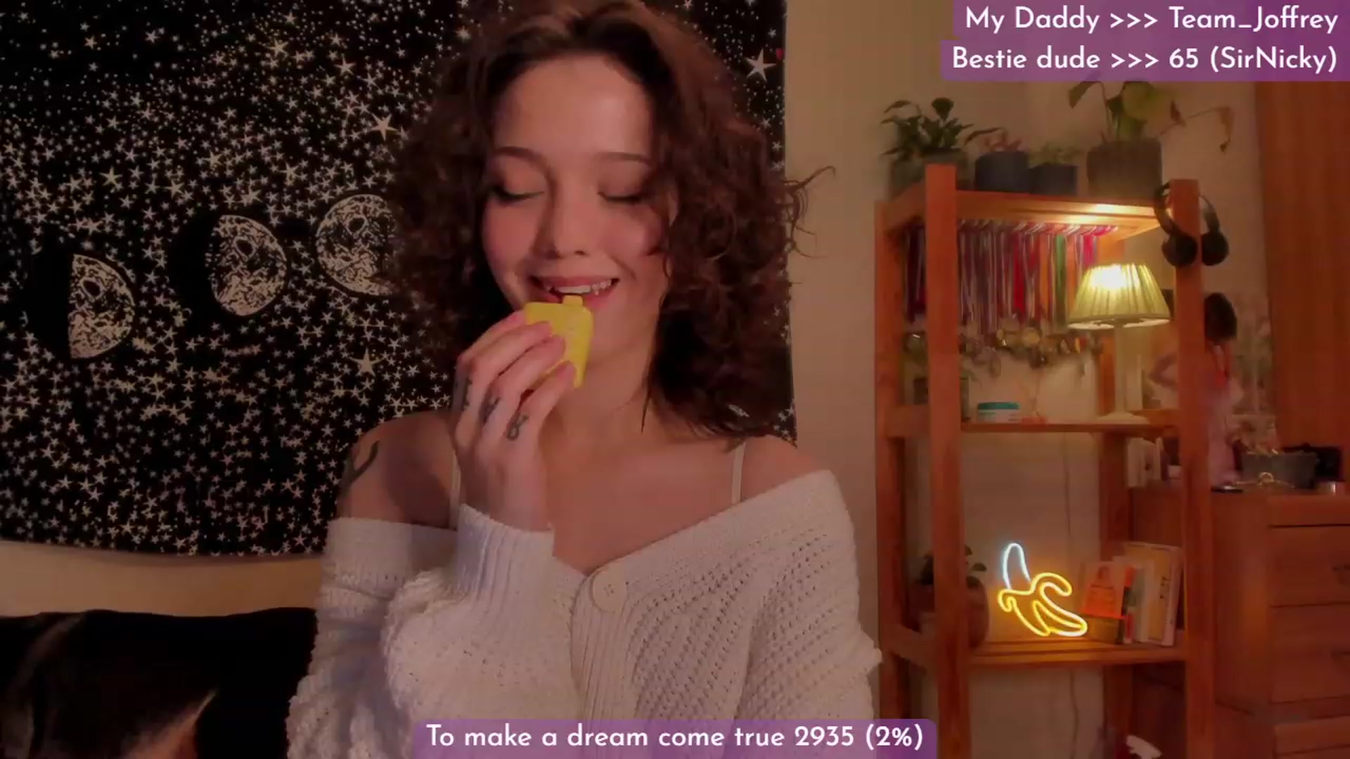 Gallery image thumbnail from Dj_Lilu's myfreecams stream on, 12/15/2023, 10:17 image 3 of 20