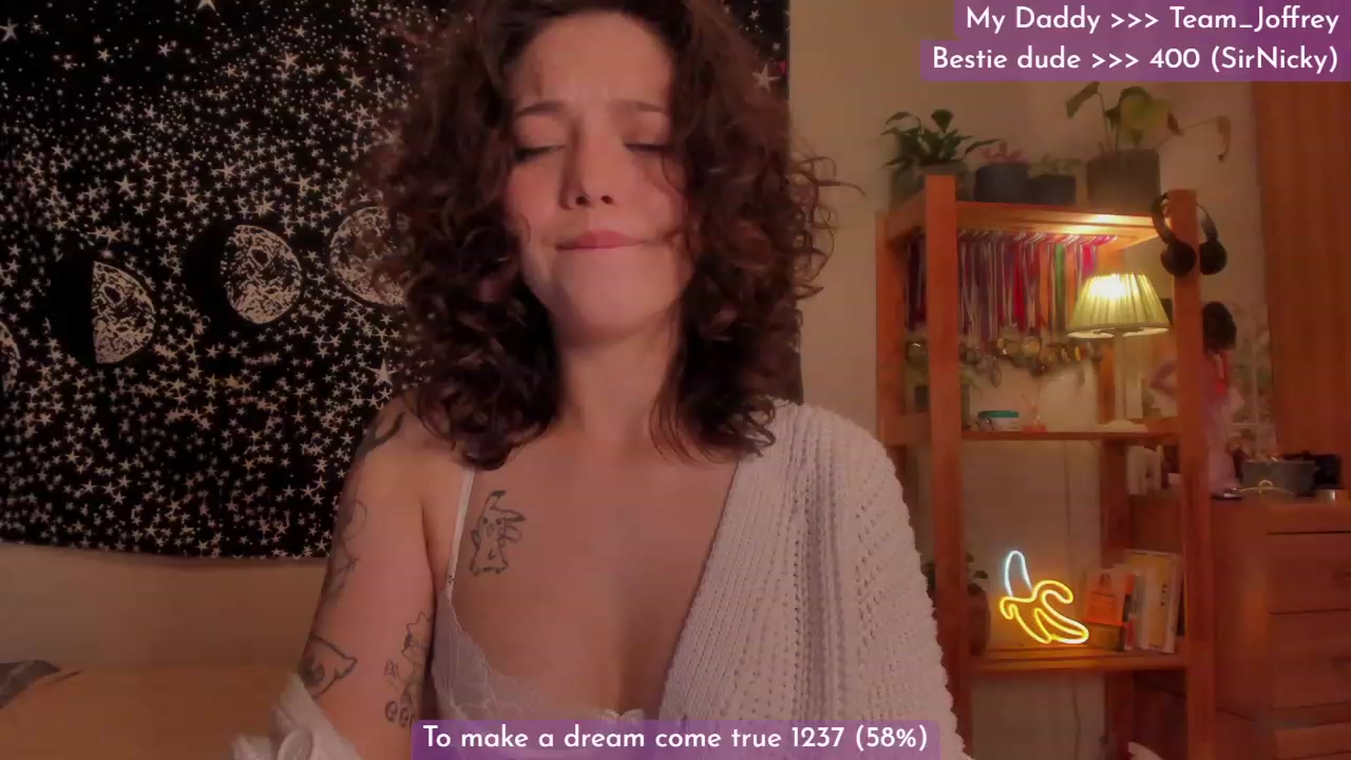 Gallery image thumbnail from Dj_Lilu's myfreecams stream on, 12/15/2023, 12:01 image 11 of 20