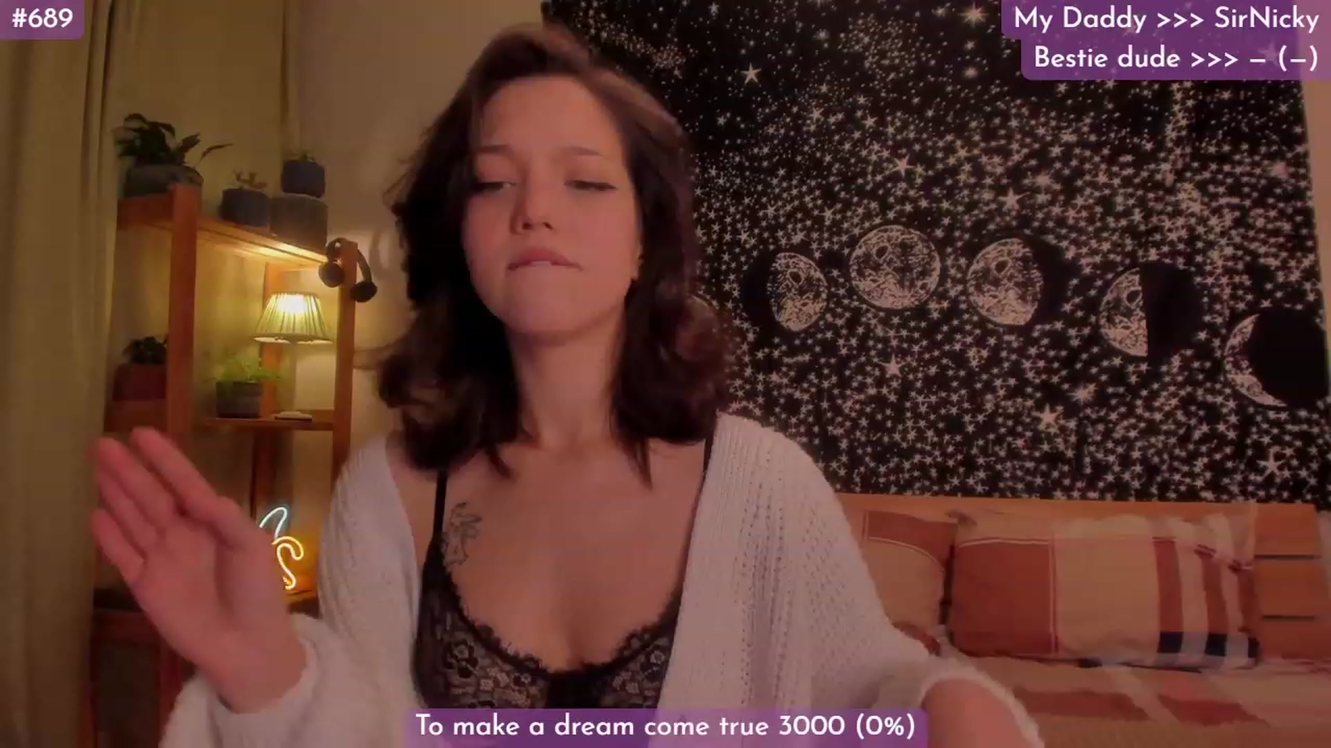 Gallery image thumbnail from Dj_Lilu's myfreecams stream on, 12/19/2023, 09:59 image 5 of 20
