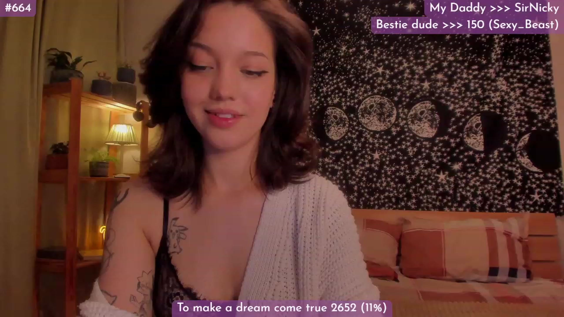 Gallery image thumbnail from Dj_Lilu's myfreecams stream on, 12/19/2023, 10:55 image 9 of 20