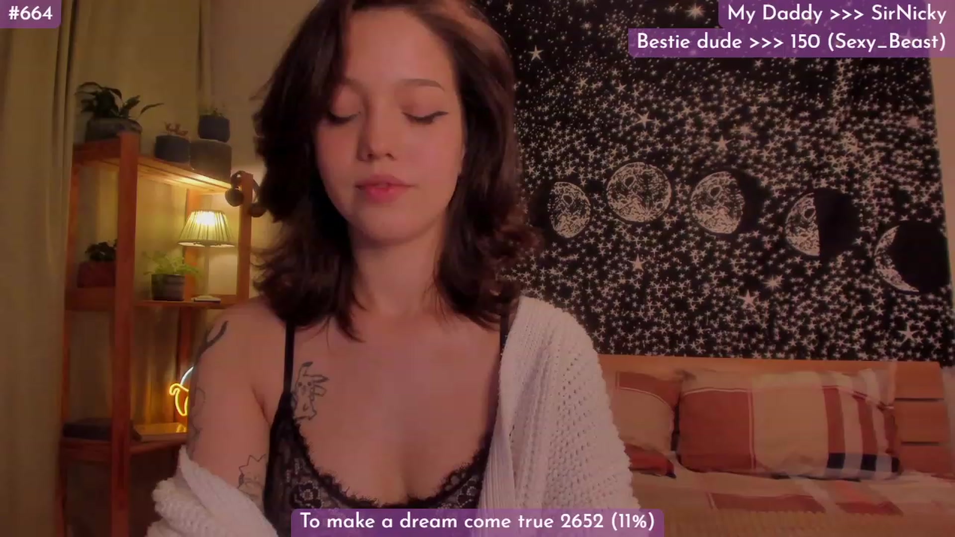 Gallery image thumbnail from Dj_Lilu's myfreecams stream on, 12/19/2023, 10:55 image 15 of 20
