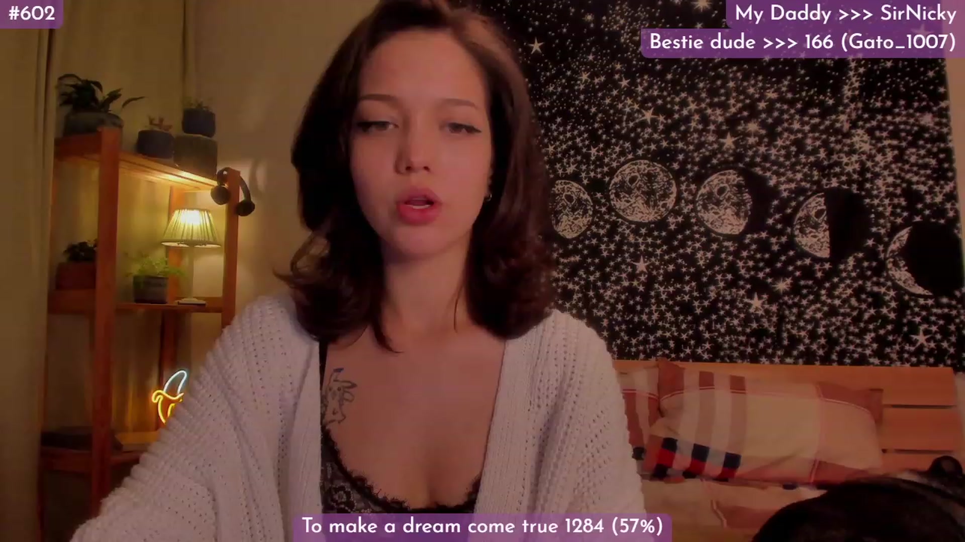 Gallery image thumbnail from Dj_Lilu's myfreecams stream on, 12/19/2023, 15:31 image 2 of 20