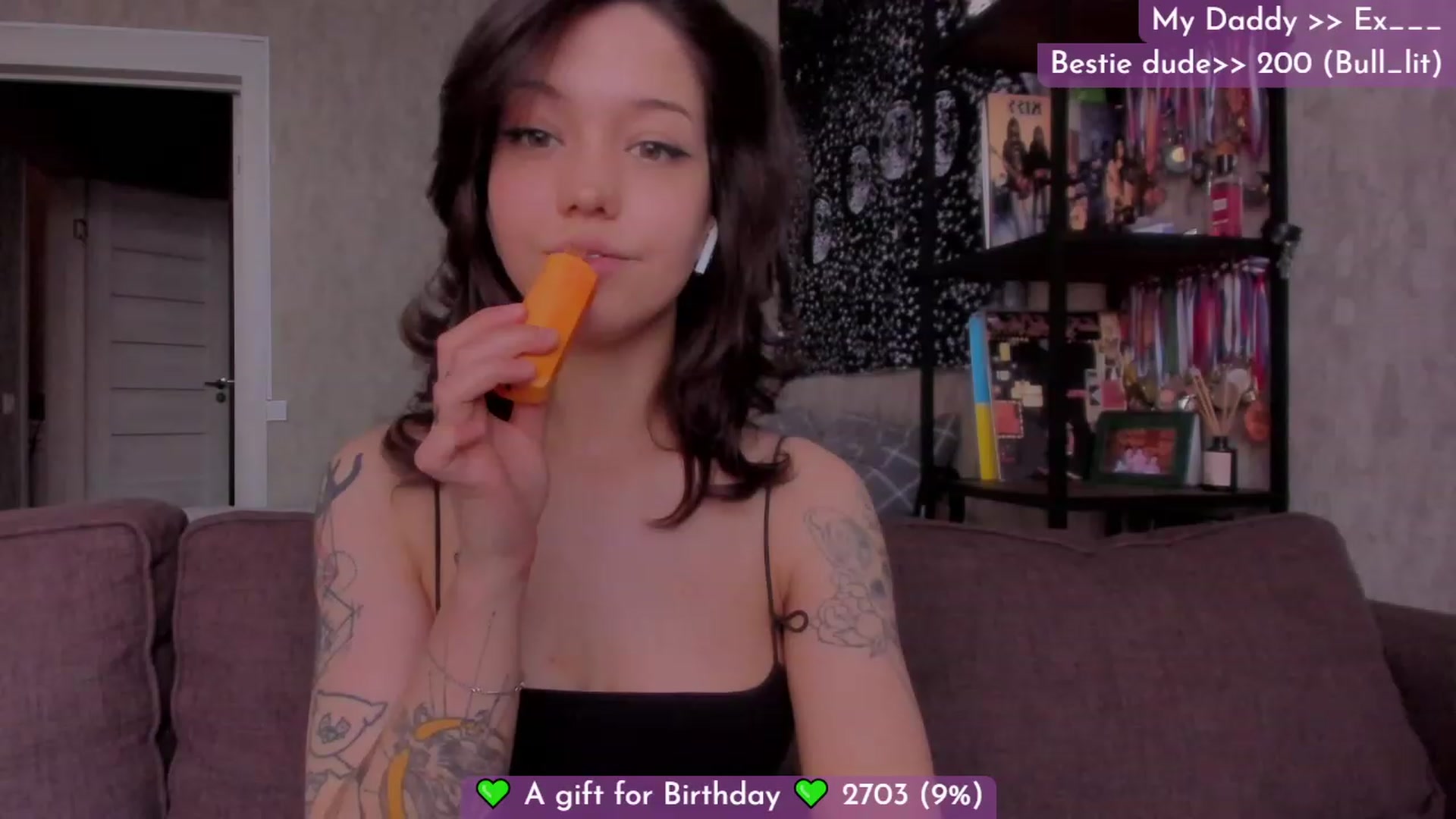 Gallery image thumbnail from Dj_Lilu's myfreecams stream on, 02/26/2024, 07:21 image 19 of 20