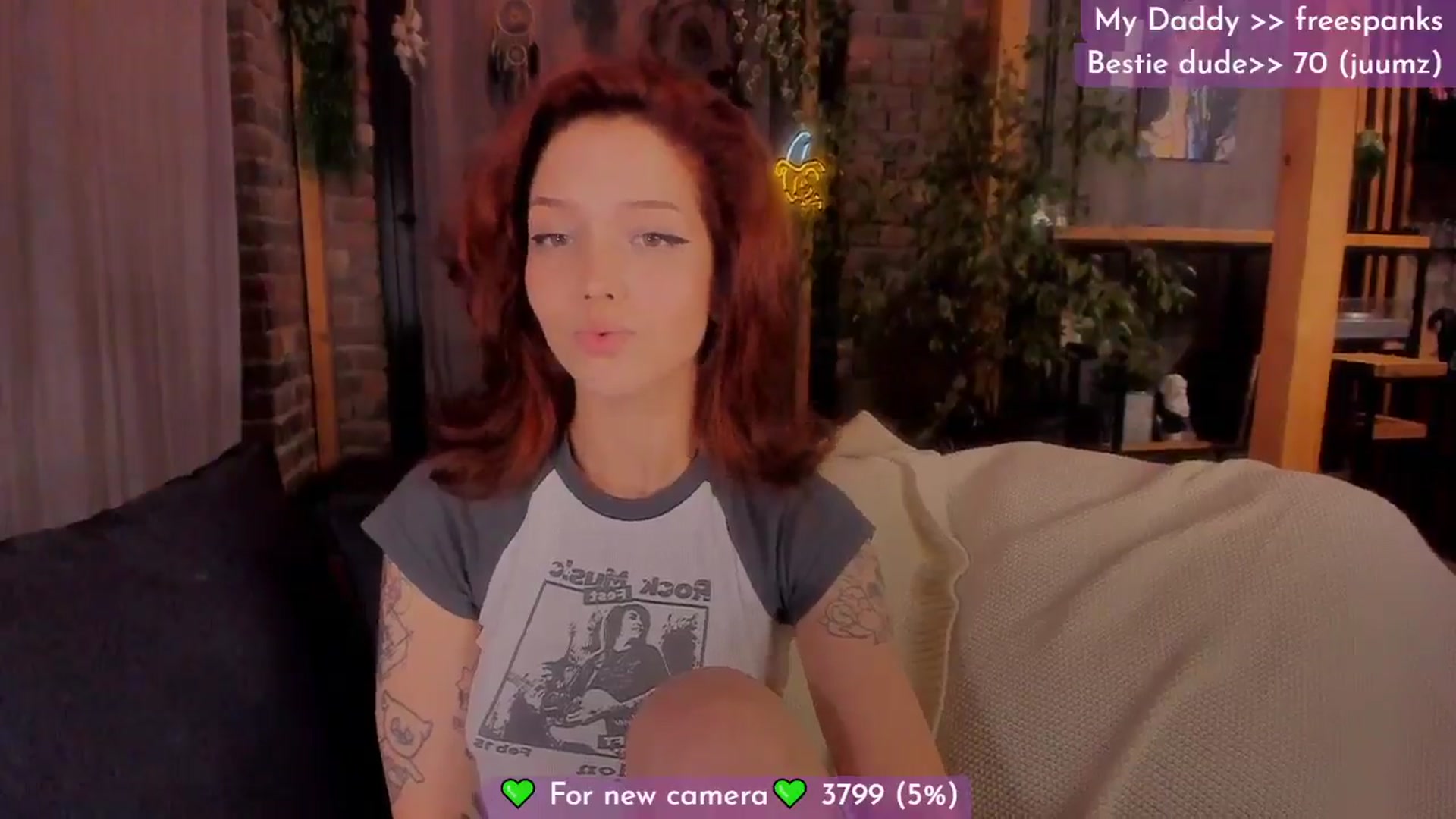 Gallery image thumbnail from Dj_Lilu's myfreecams stream on, 10/08/2024, 19:53 image 4 of 20