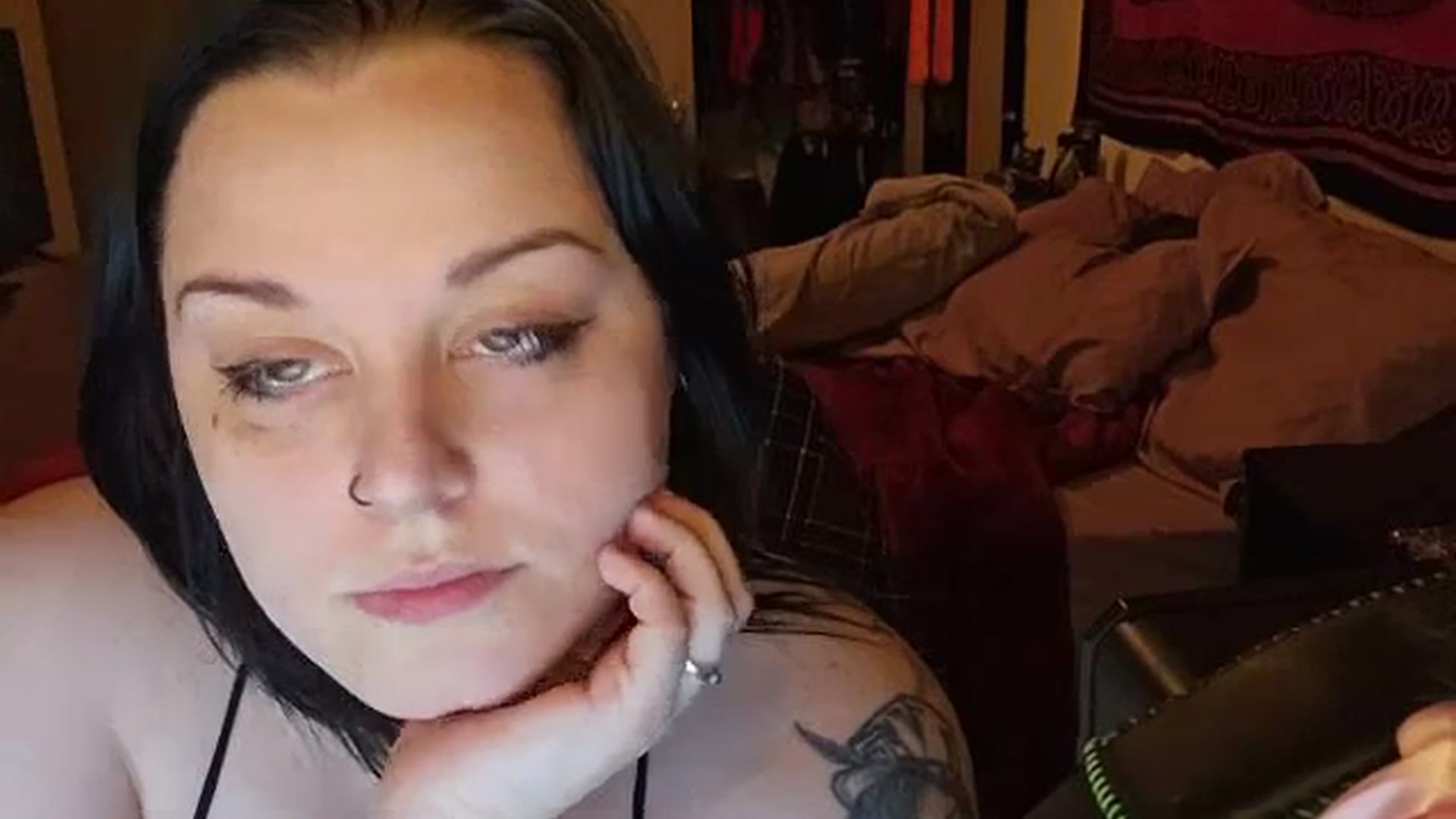 Gallery image thumbnail from Djdiddlez92's myfreecams stream on, 03/03/2024, 11:28 image 14 of 20