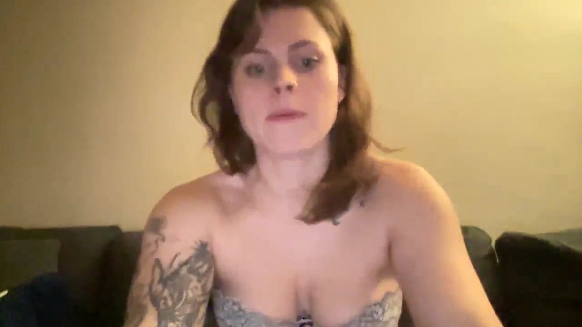 Gallery image thumbnail from Djwetdream's myfreecams stream on, 02/14/2025, 12:45 image 14 of 20