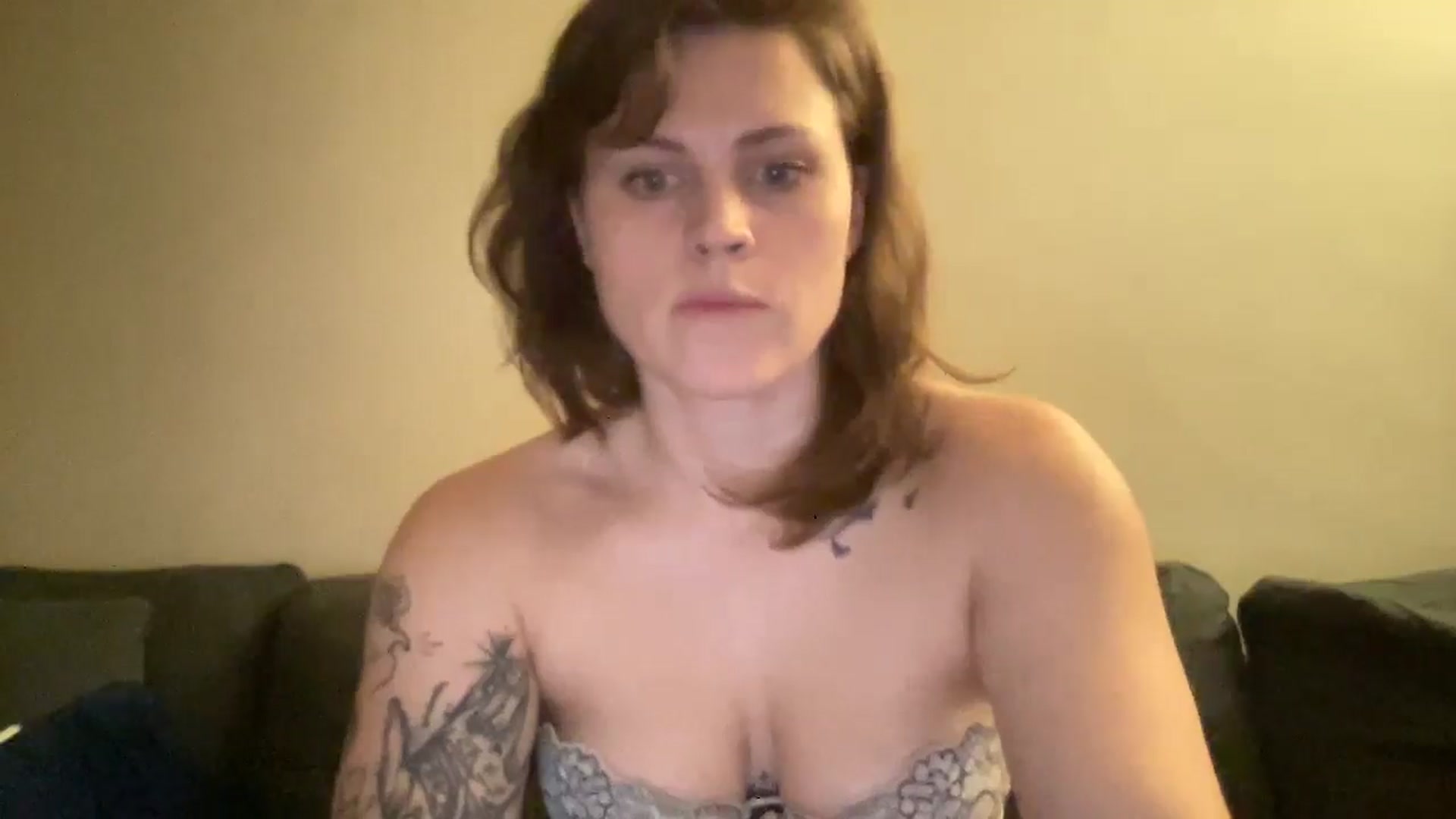Gallery image thumbnail from Djwetdream's myfreecams stream on, 02/14/2025, 12:45 image 16 of 20