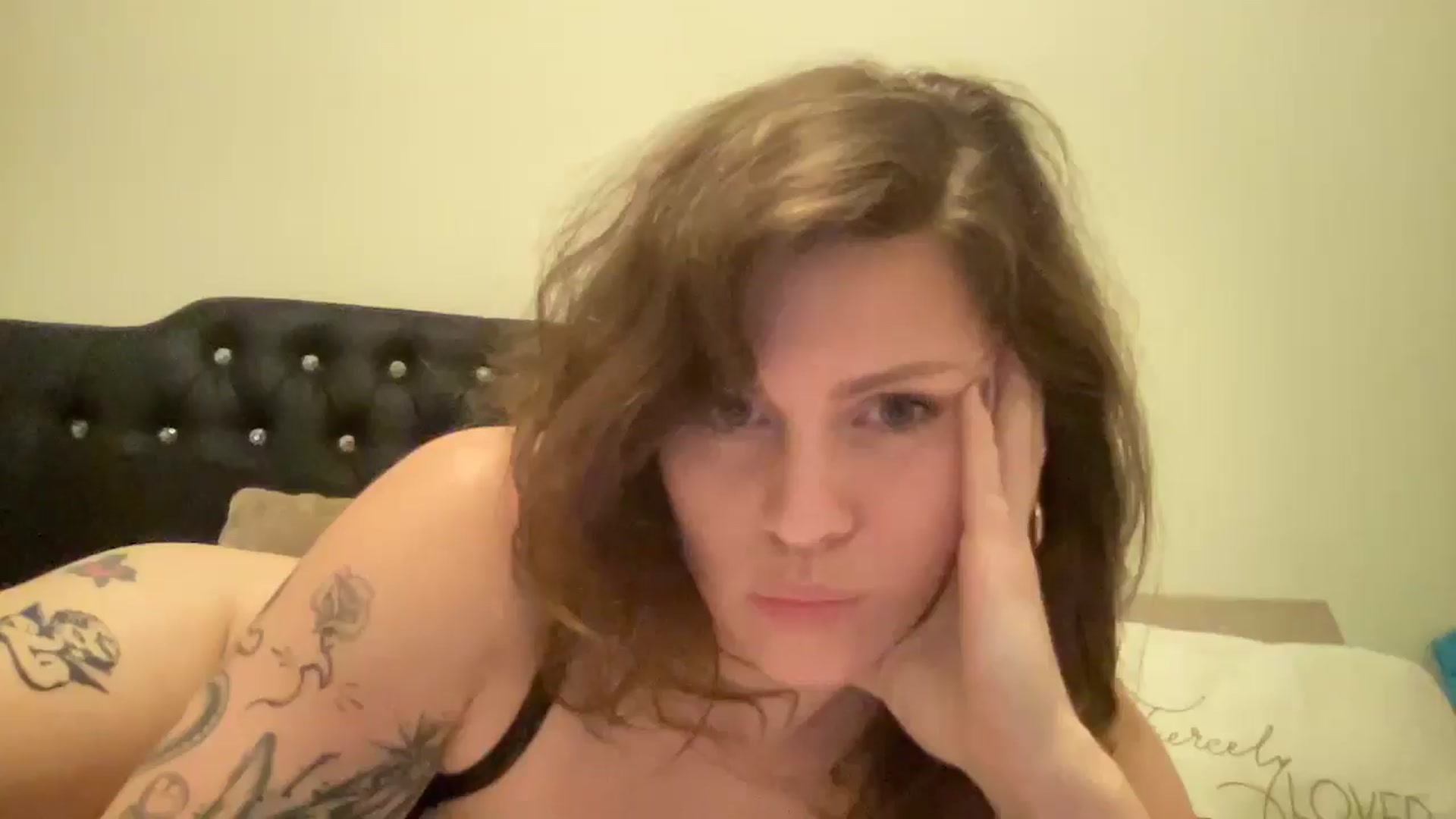 Gallery image thumbnail from Djwetdream's myfreecams stream on, 02/22/2025, 13:34 image 17 of 20