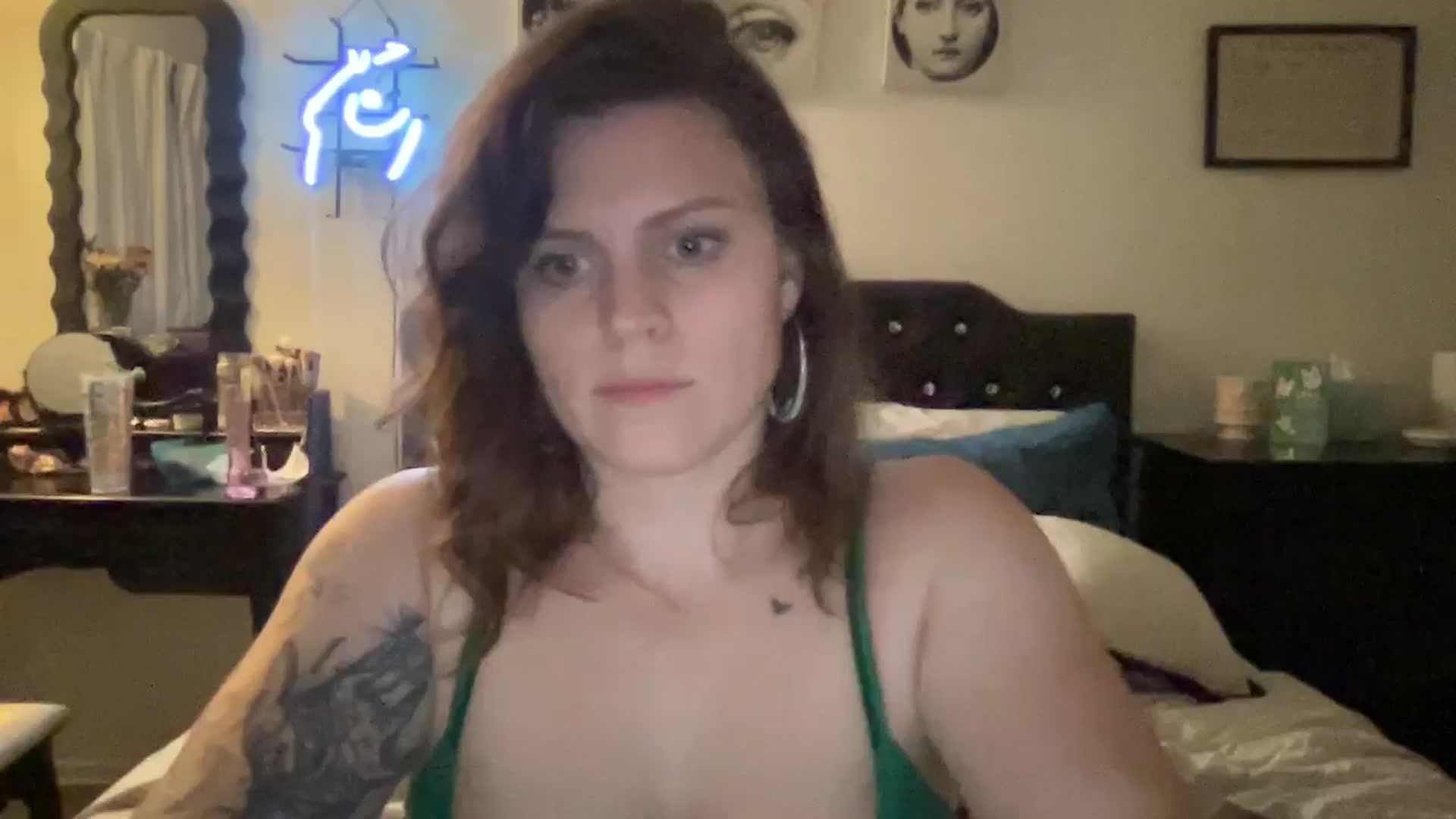 Gallery image thumbnail from Djwetdream's myfreecams stream on, 04/26/2025, 11:07 image 1 of 20