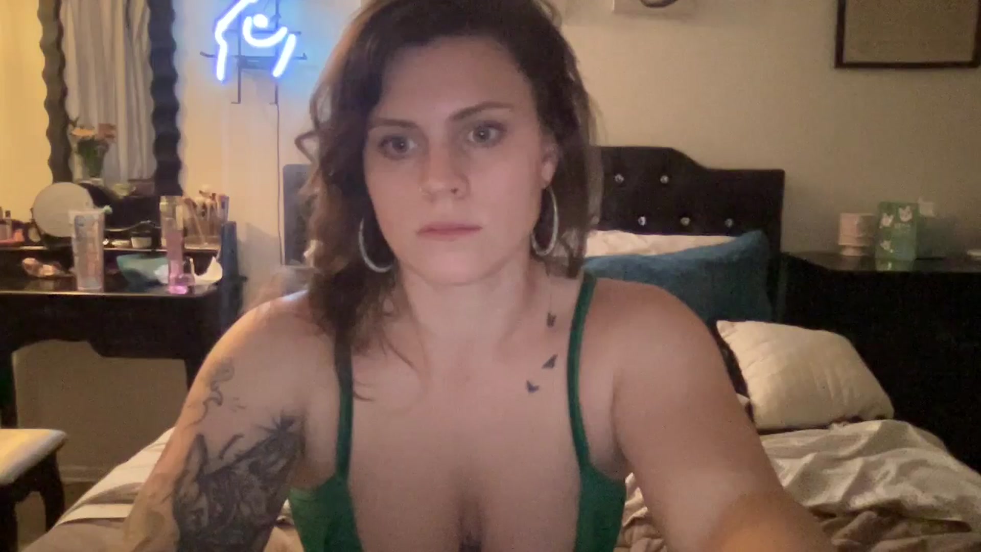 Gallery image thumbnail from Djwetdream's myfreecams stream on, 04/26/2025, 11:07 image 19 of 20