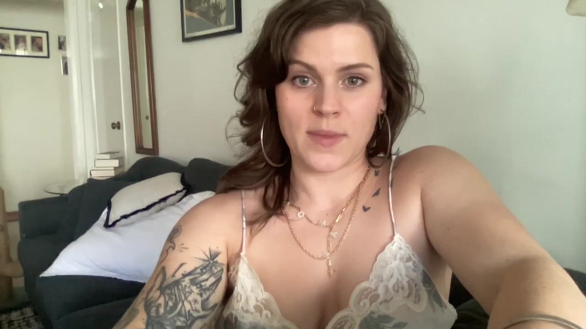 Gallery image thumbnail from Djwetdream's myfreecams stream on, 05/11/2025, 23:52 image 10 of 20