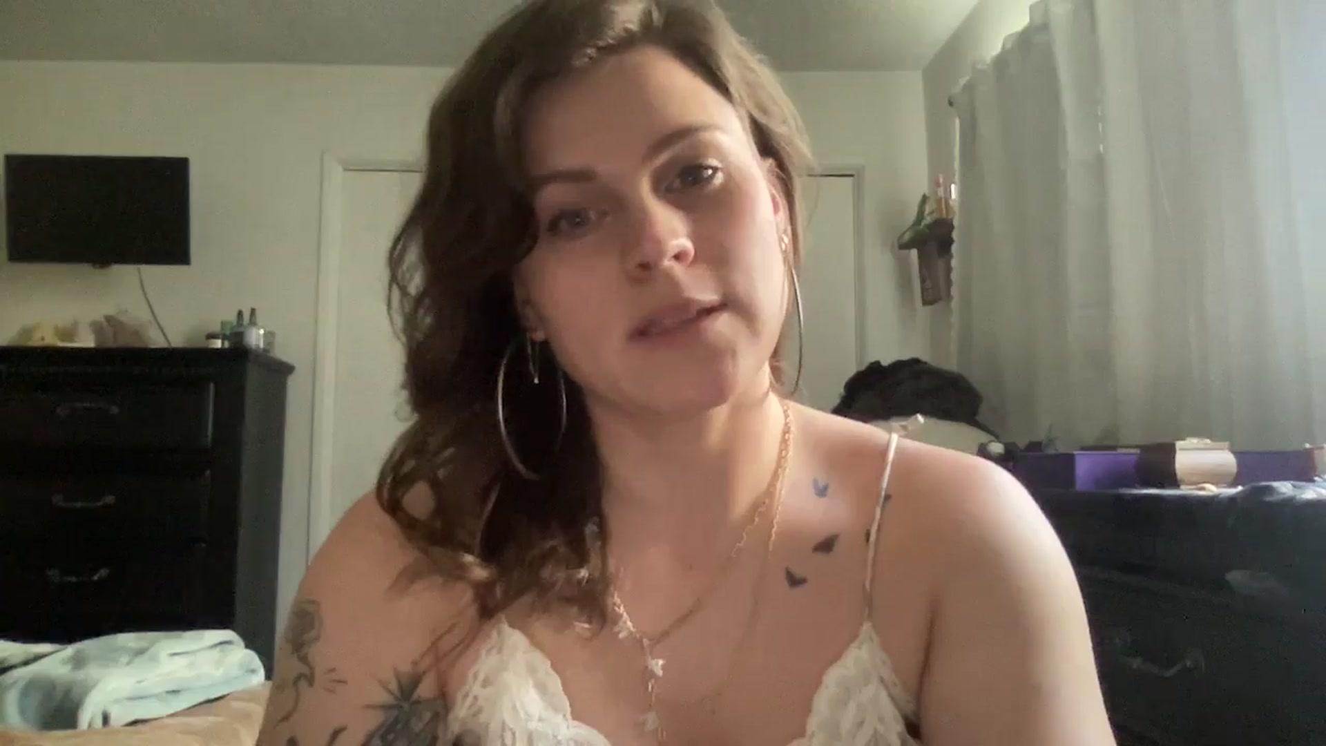 Gallery image thumbnail from Djwetdream's myfreecams stream on, 05/12/2025, 24:31 image 9 of 20