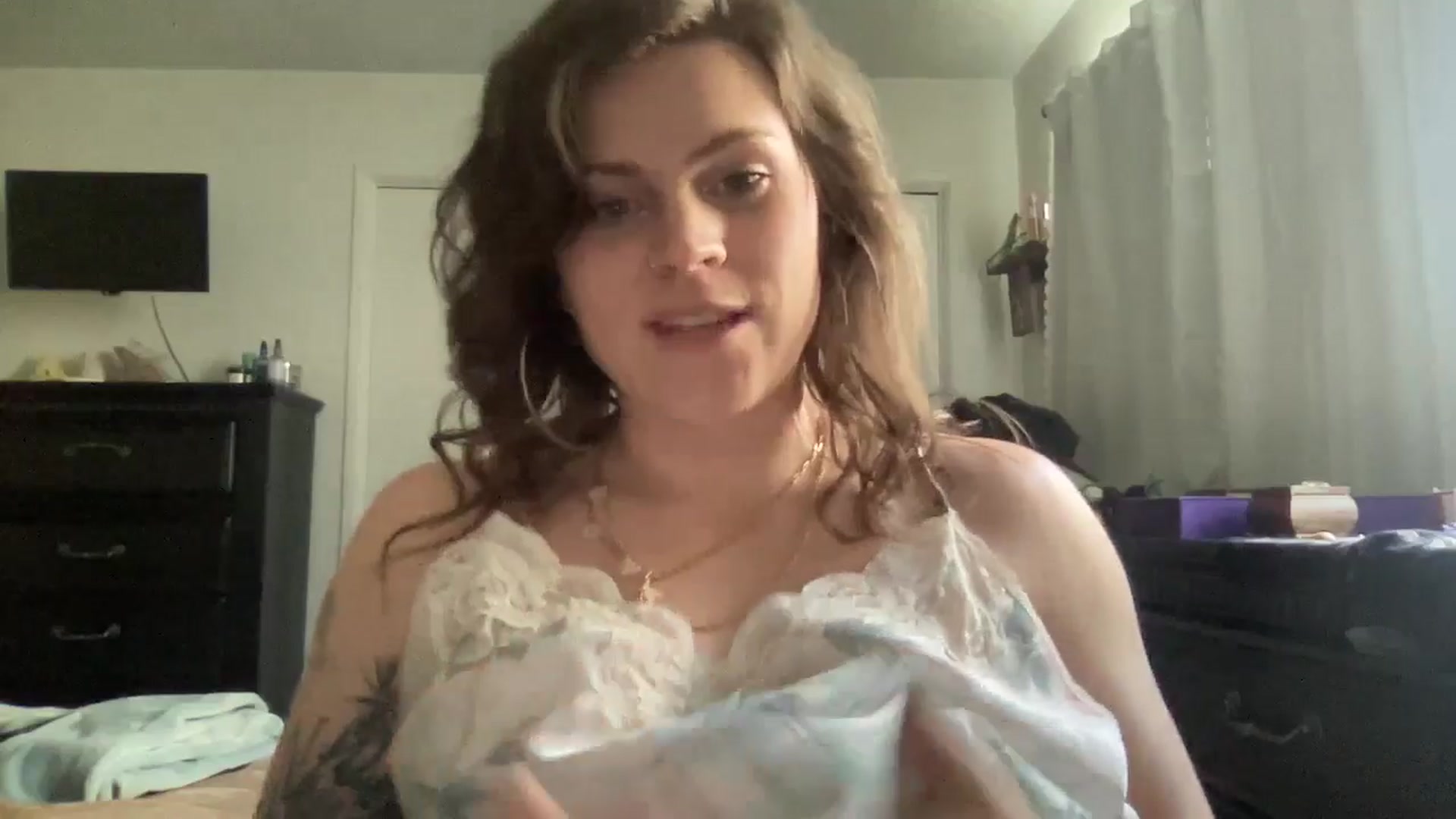 Gallery image thumbnail from Djwetdream's myfreecams stream on, 05/12/2025, 24:31 image 8 of 20