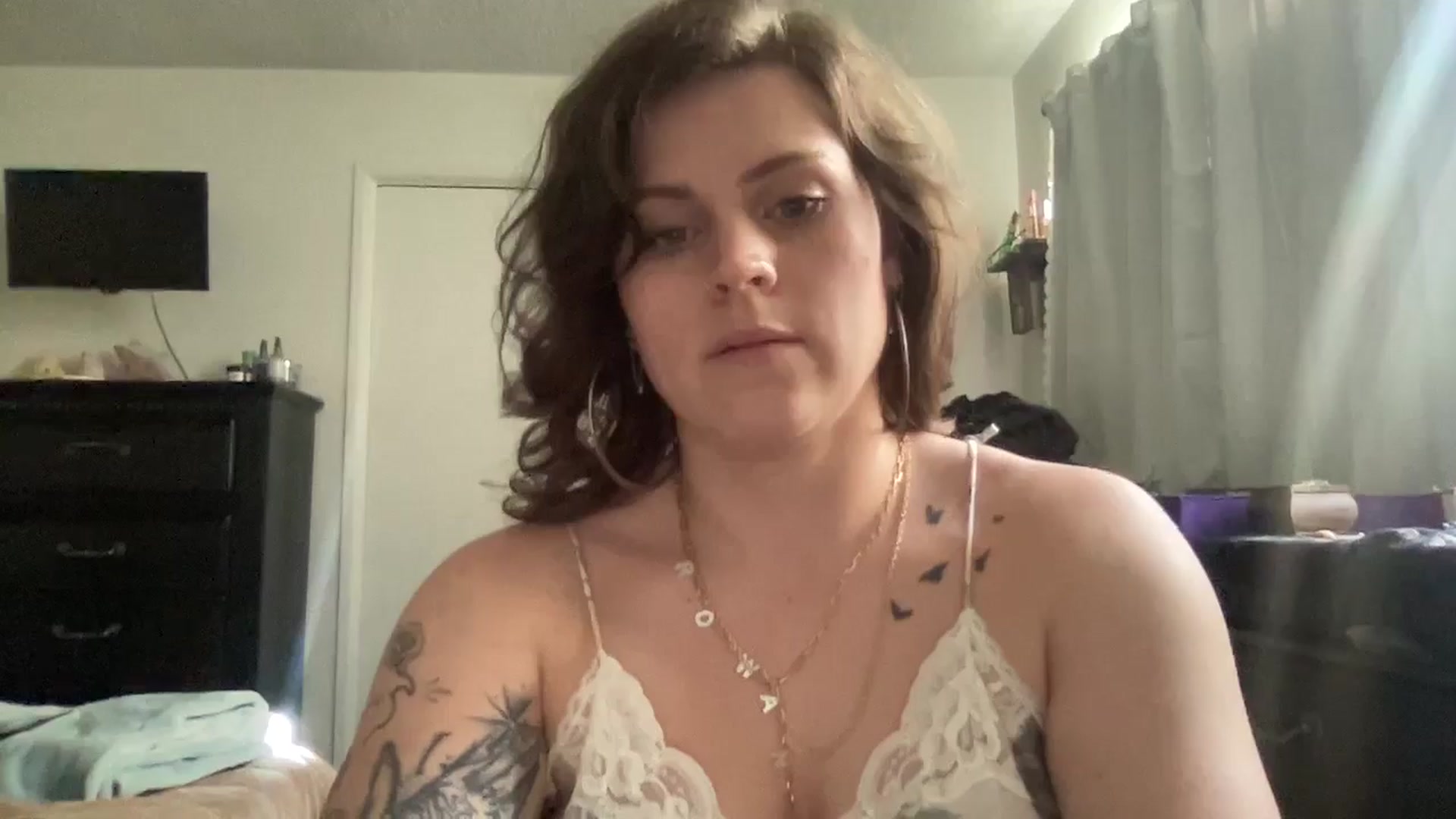 Gallery image thumbnail from Djwetdream's myfreecams stream on, 05/12/2025, 24:31 image 5 of 20