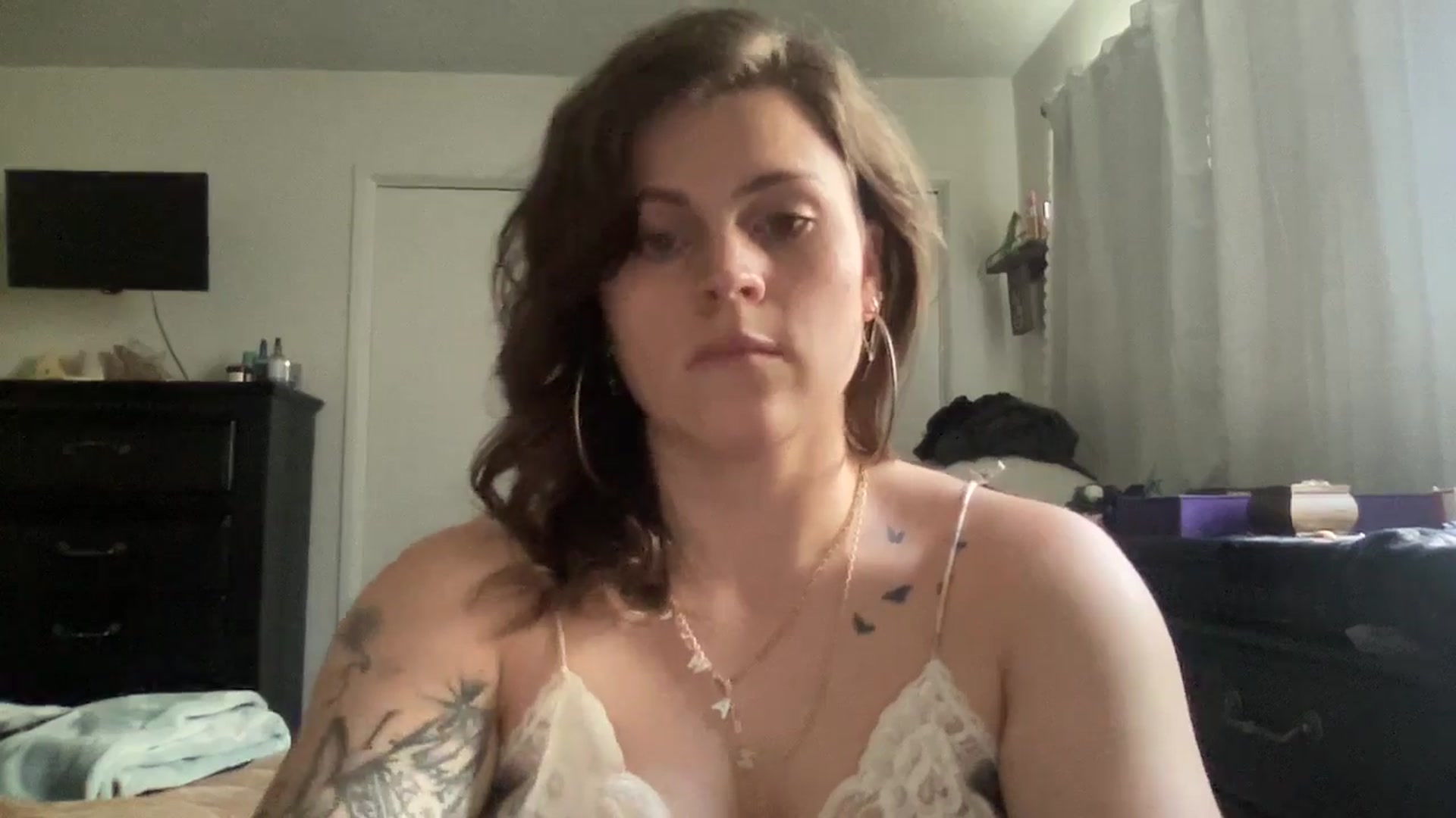 Gallery image thumbnail from Djwetdream's myfreecams stream on, 05/12/2025, 24:31 image 11 of 20